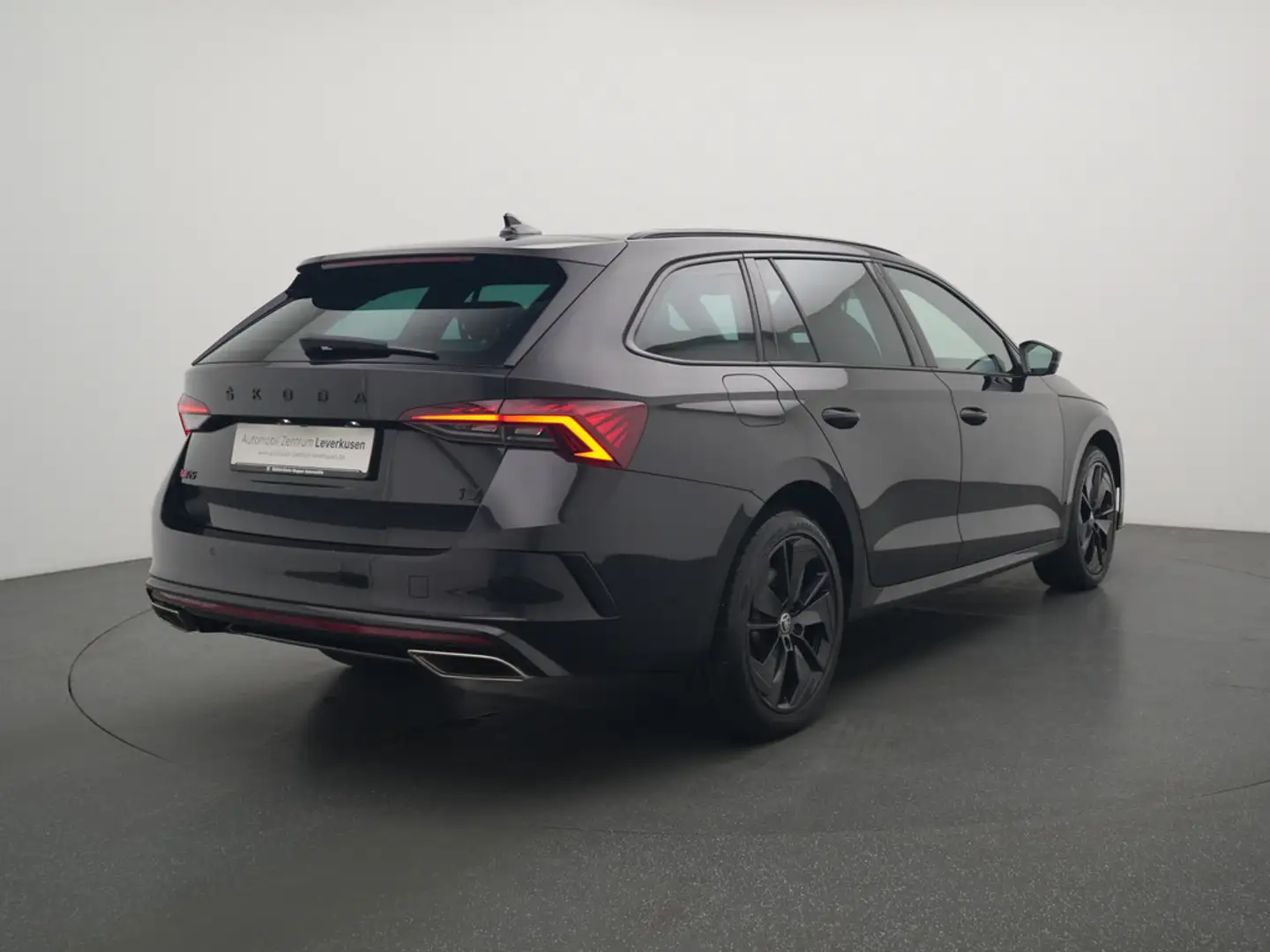 Skoda Octavia Combi RS DSG PDC CARPLAY VIRT SHZ LED Noir - 2