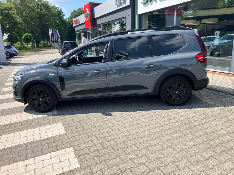 Dacia Jogger Extreme+ TCe 100 ECO-G — photo 2