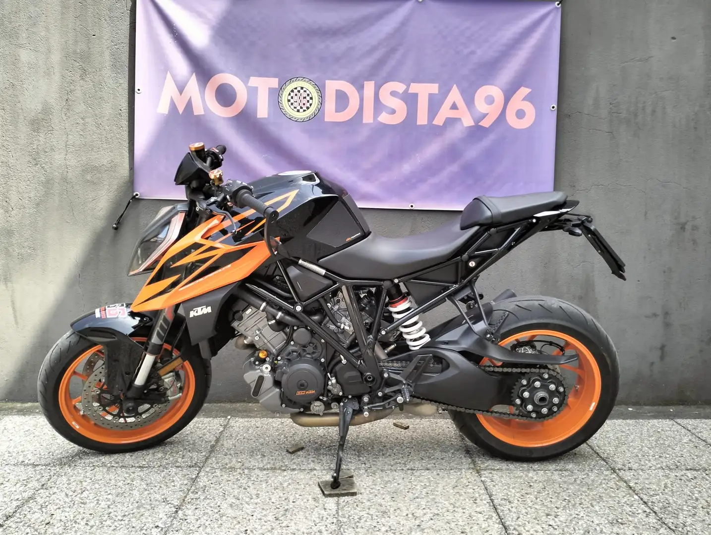 KTM 1290 Super Duke R - 2