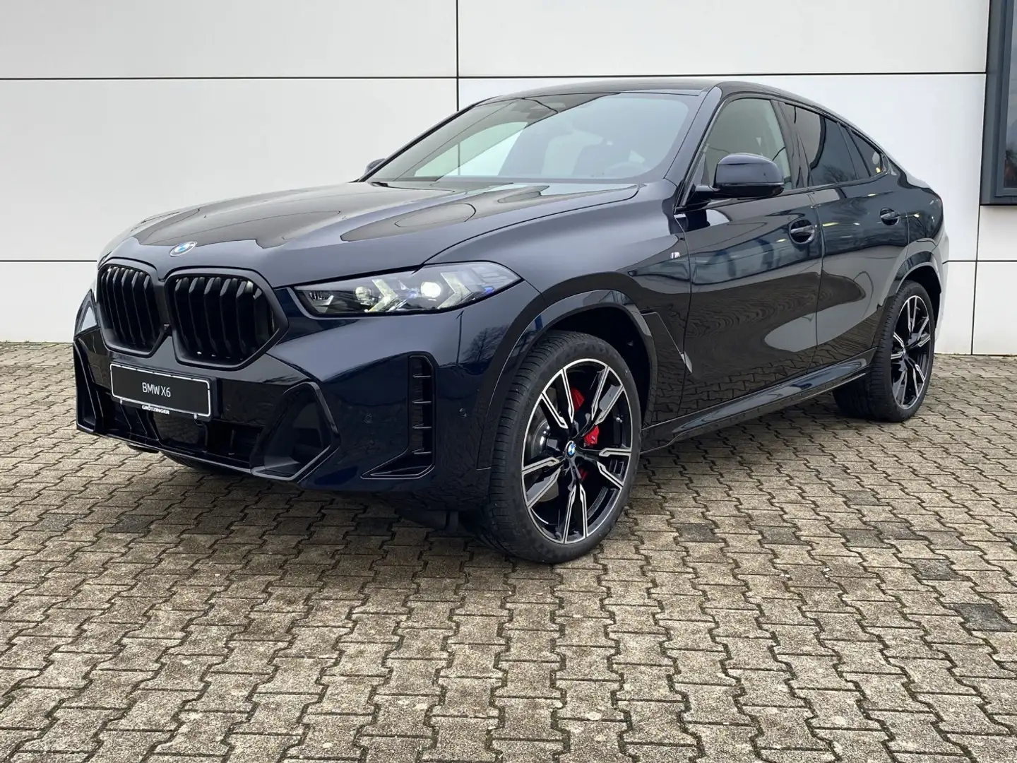 BMW X6 xDrive40d **Vorführwagenaktion** Чёрный - 1