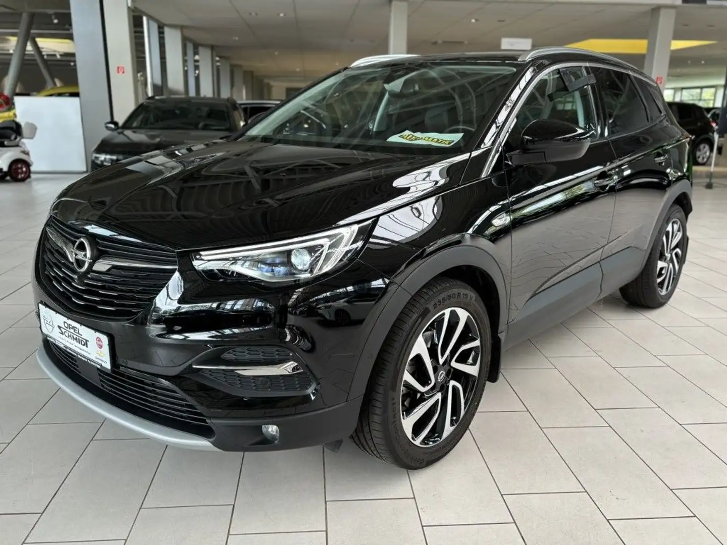 Opel Grandland X 1.2 Start/Stop Automatik Ultimate Schwarz - 1