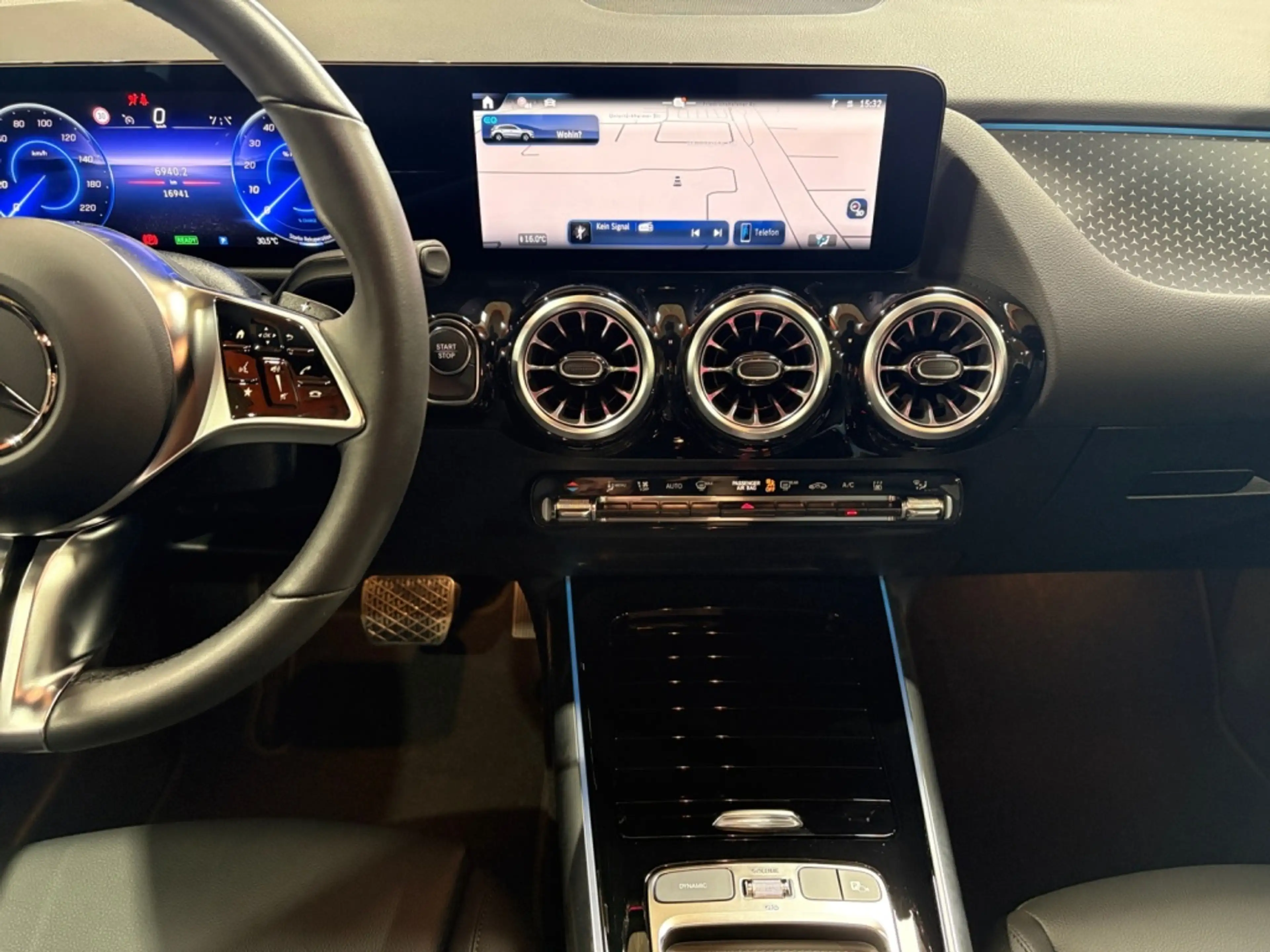 Mercedes-Benz EQA 250 + PROGRESSIVE|AMBIENTE|MBUX|SHZ|KAM|LED — photo 12