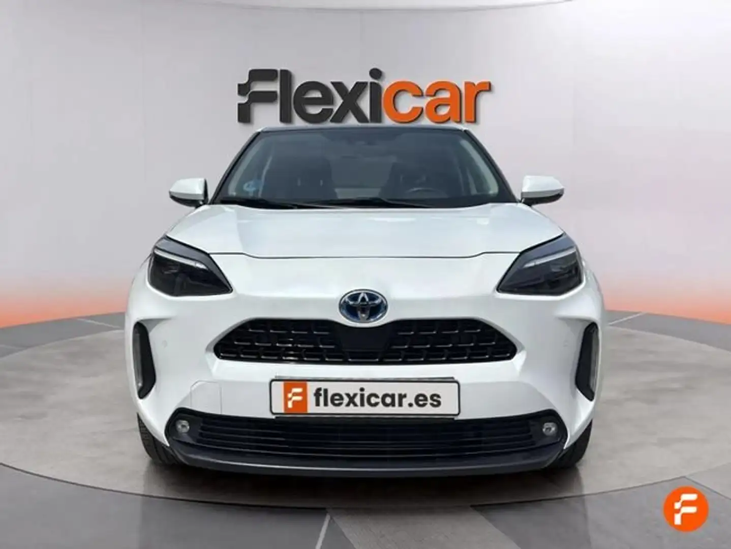 Toyota Yaris Cross 120H Active Tech Blanco - 2
