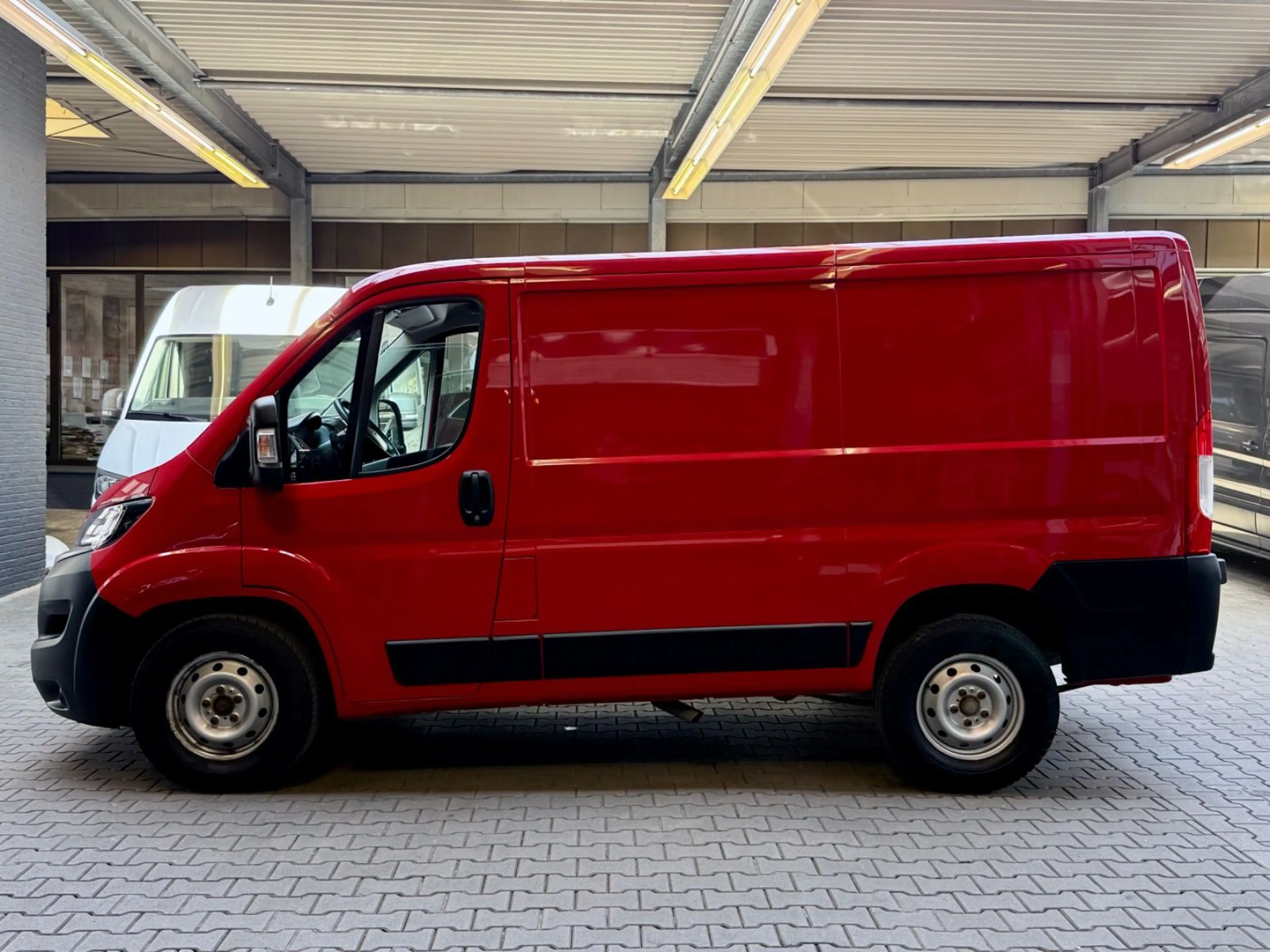 Fiat Ducato 2.3 D L1H1 3,5t AUTOMATIK AHK NAVI STANDH — photo 8