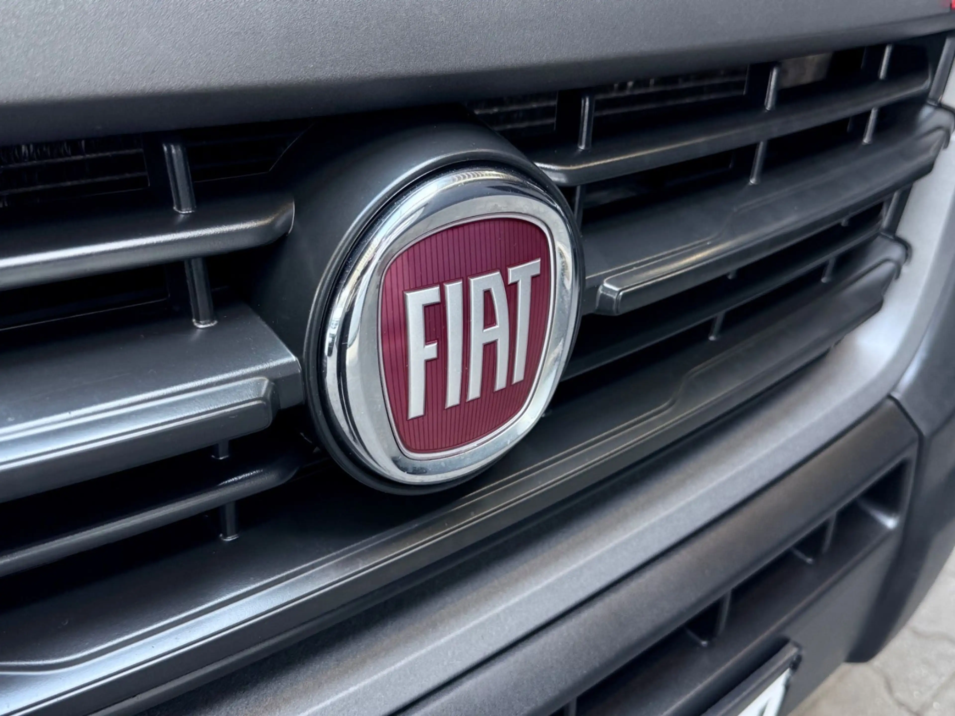 Fiat Ducato 2.3 D L1H1 3,5t AUTOMATIK AHK NAVI STANDH — photo 4