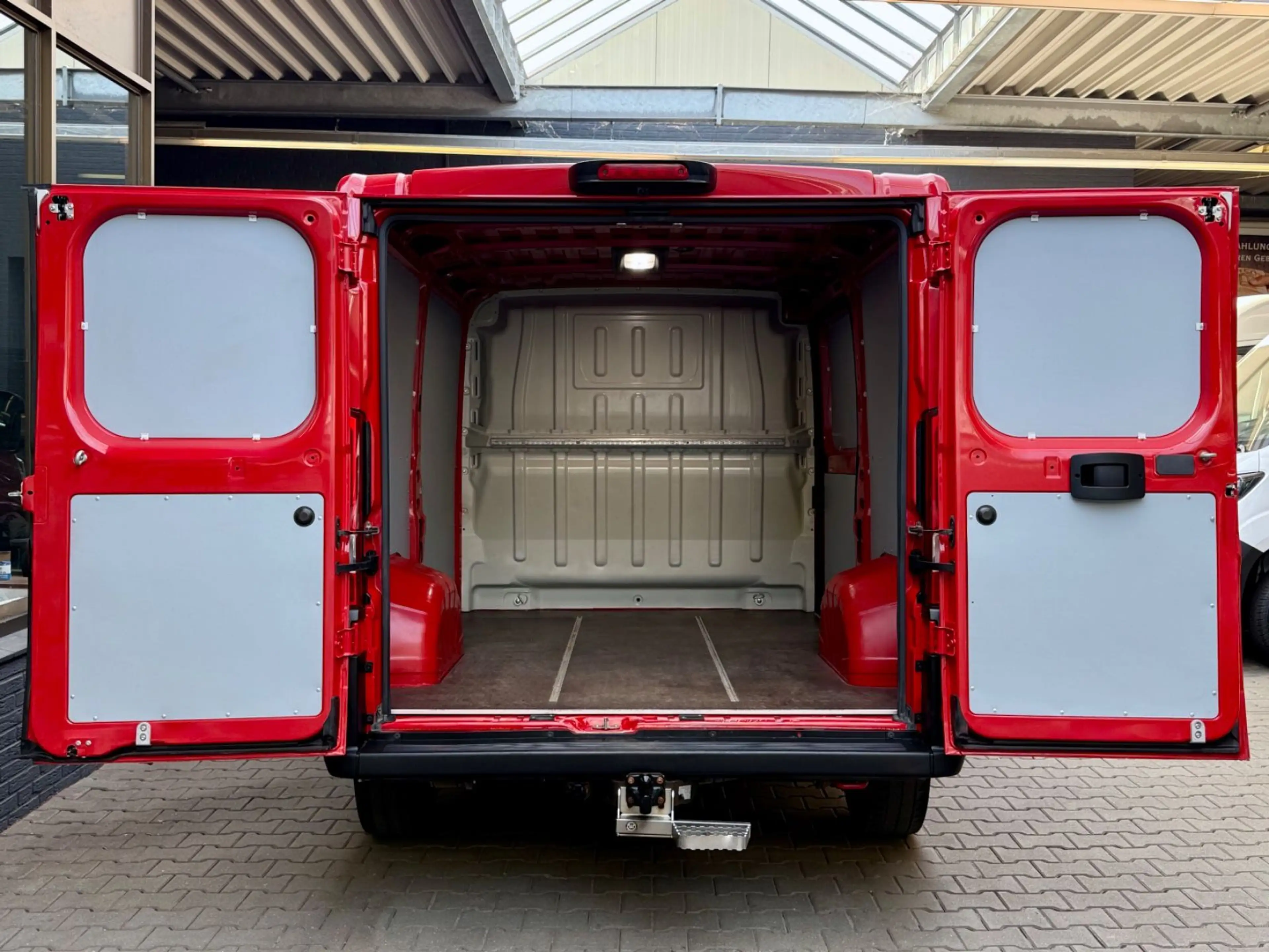 Fiat Ducato 2.3 D L1H1 3,5t AUTOMATIK AHK NAVI STANDH — photo 11