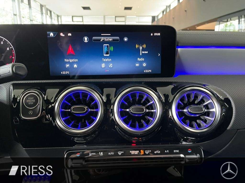 Mercedes-Benz A 220