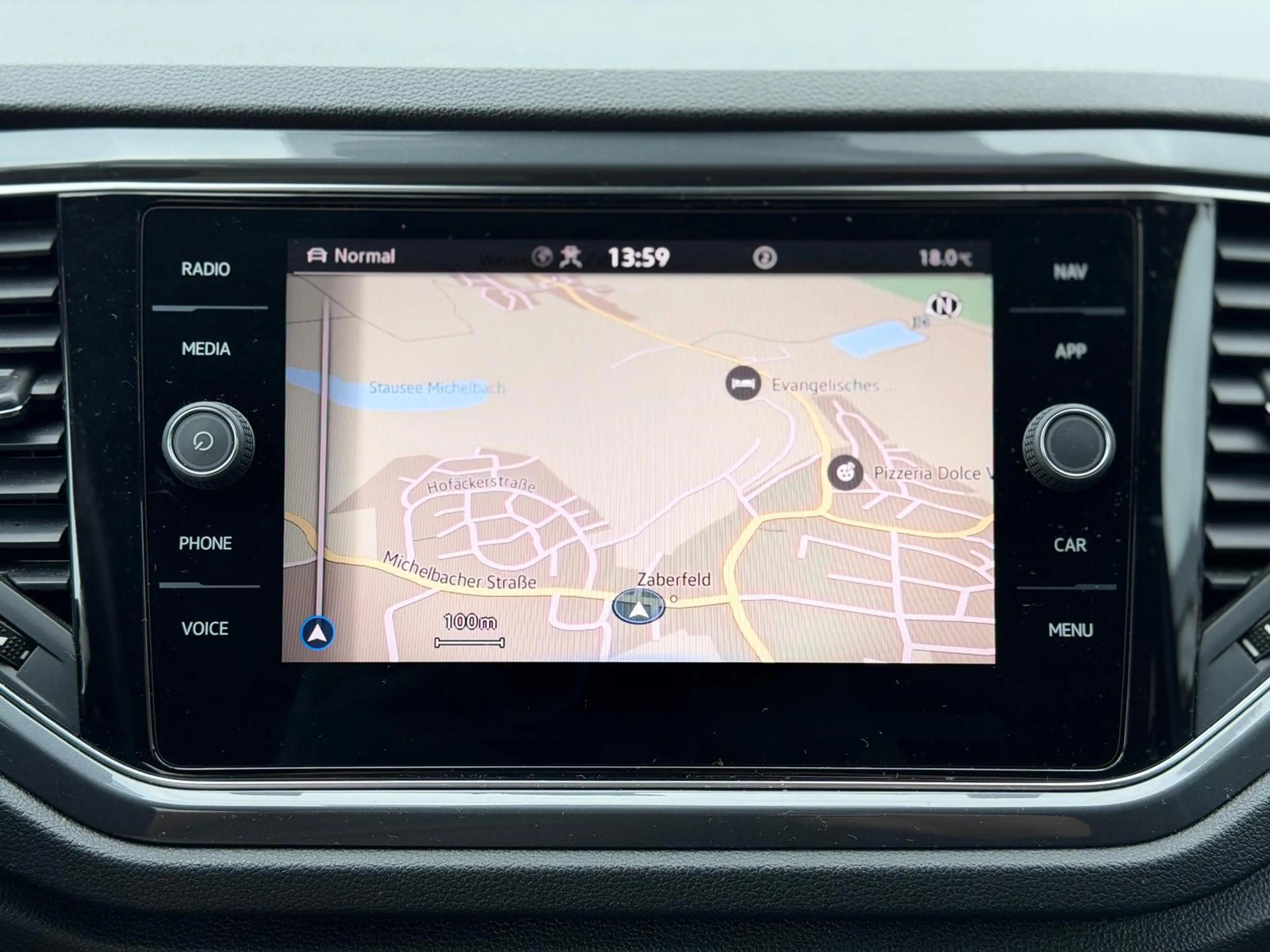 Volkswagen T-Roc 1.5 TSI Sport DSG Stnd. Hzg. | NAVI | AHK — photo 9