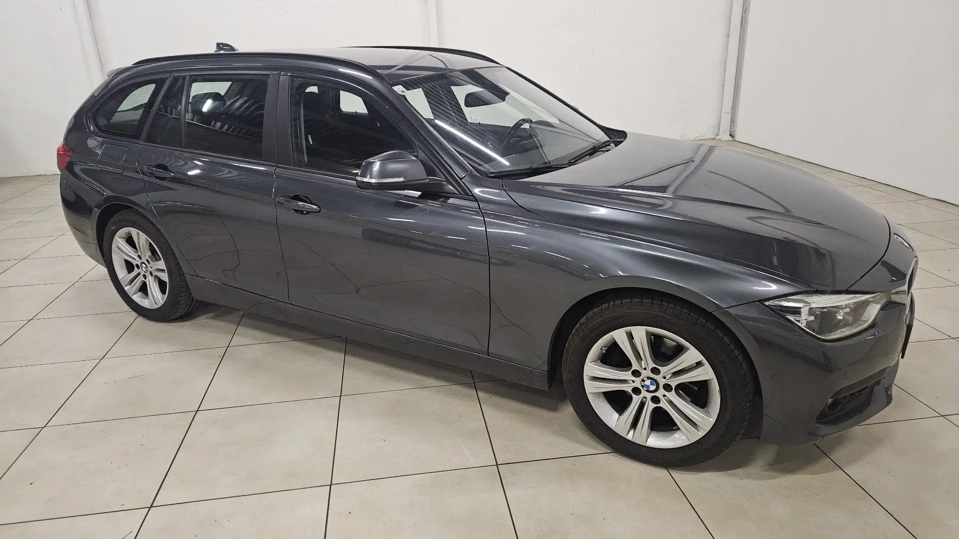 BMW 318 318d Touring Aut. - 1