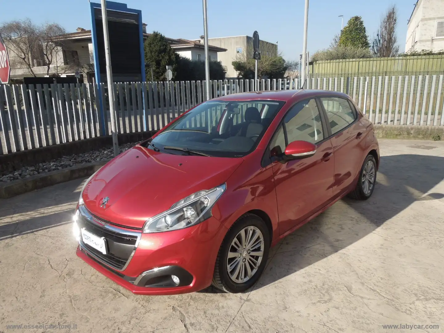 Peugeot 208 PureTech 82 S&S 5p. Active Rosso - 2
