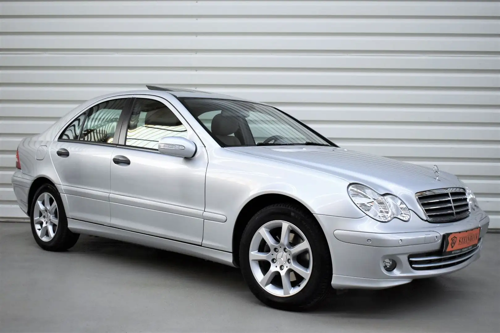 Mercedes-Benz C 180 C180 Kompressor+SHZ+PDC+Navi+Nur 42.600KM Argent - 1