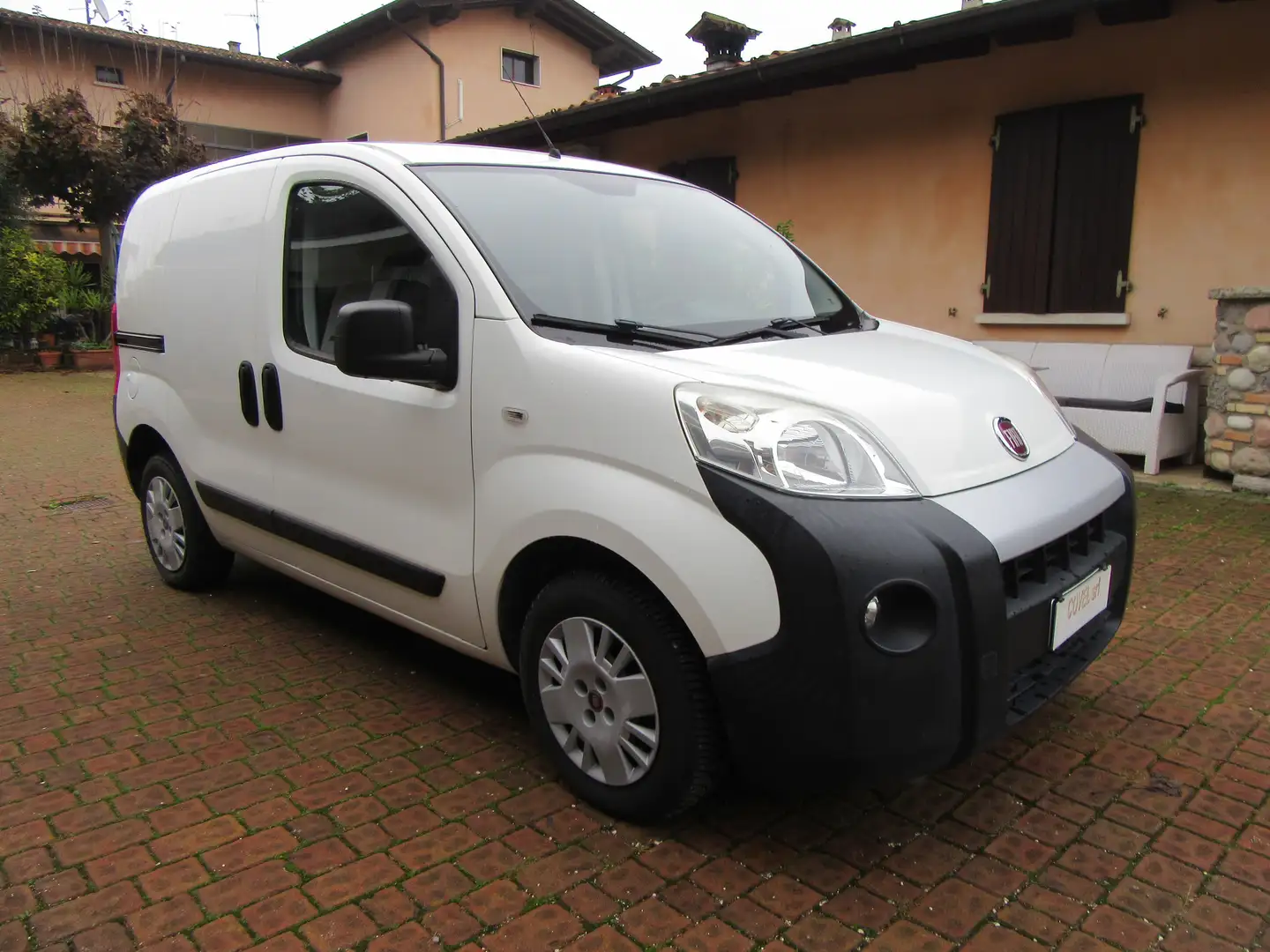 Fiat Fiorino 1.3 Mjt 75 cv Furgone SX Euro 5B Blanc - 1