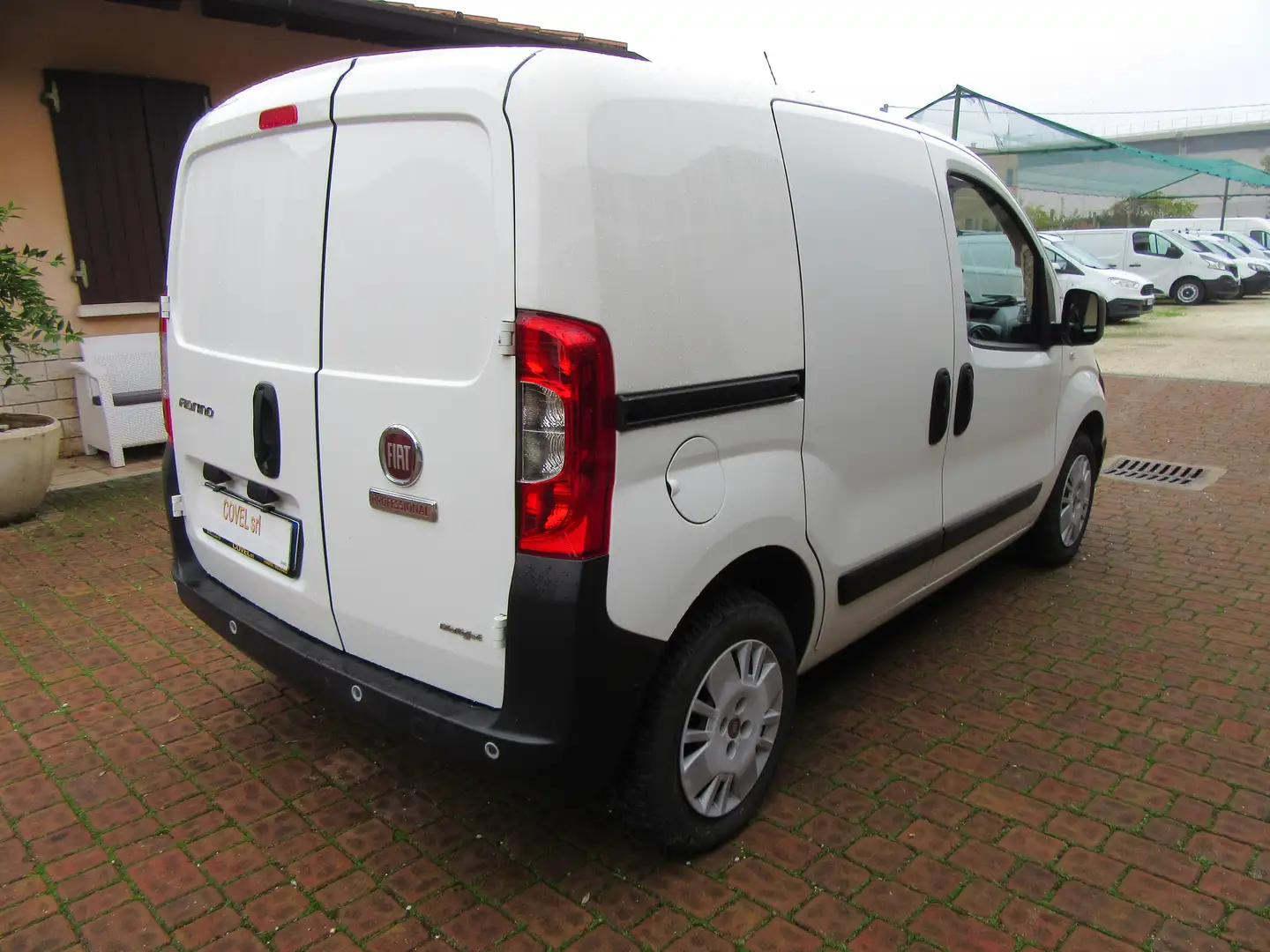 Fiat Fiorino 1.3 Mjt 75 cv Furgone SX Euro 5B Blanc - 2