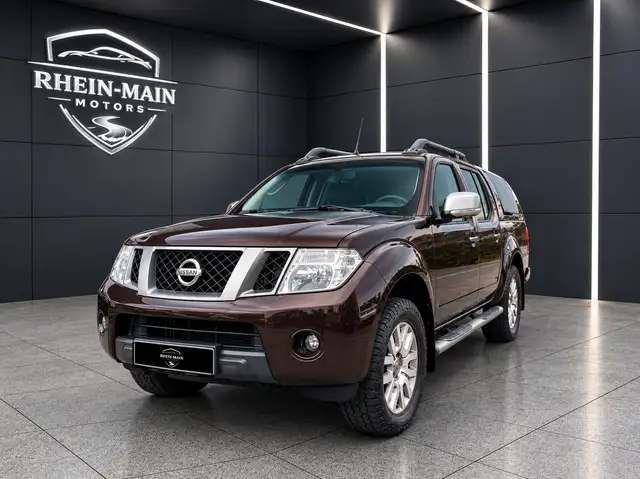 Nissan Navara 2.5 dCi Doka Business  4x4 Standheizung