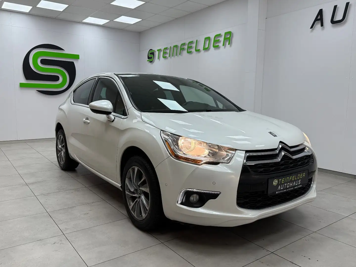 Citroen DS4 SoChic TEMPOMAT / TOTWINKEL / SHZ - 1