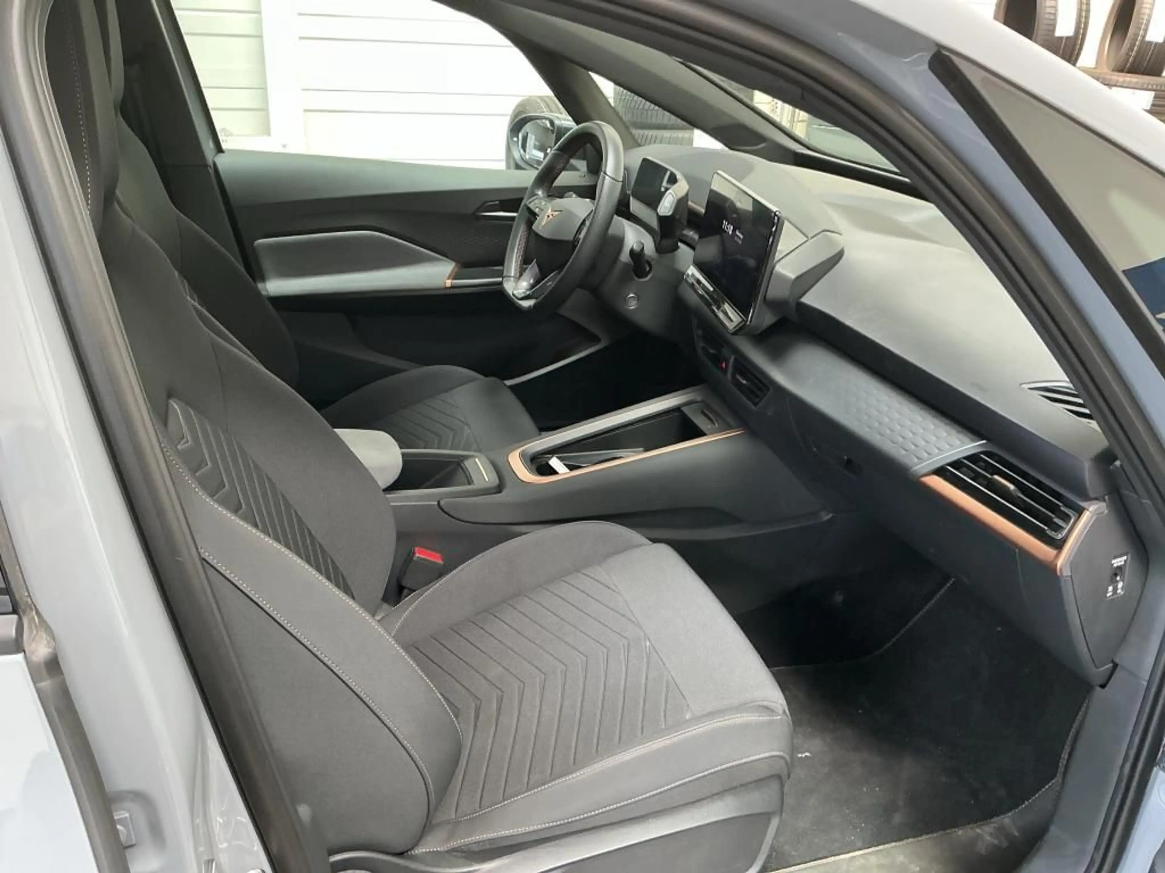 CUPRA Born 150 kW 62 kWh | SITZH. | LED | PDC | — photo 4