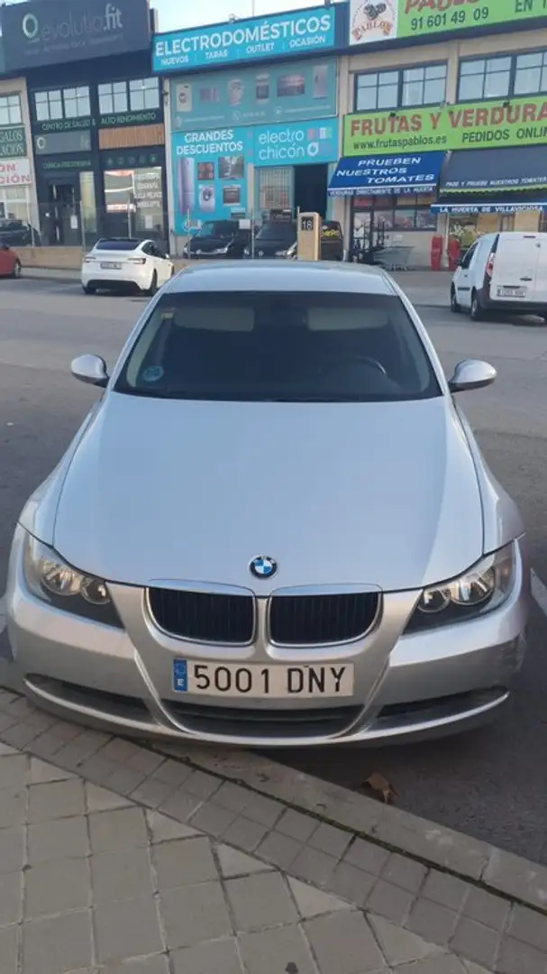 BMW 320 320i (E90) Gris - 1