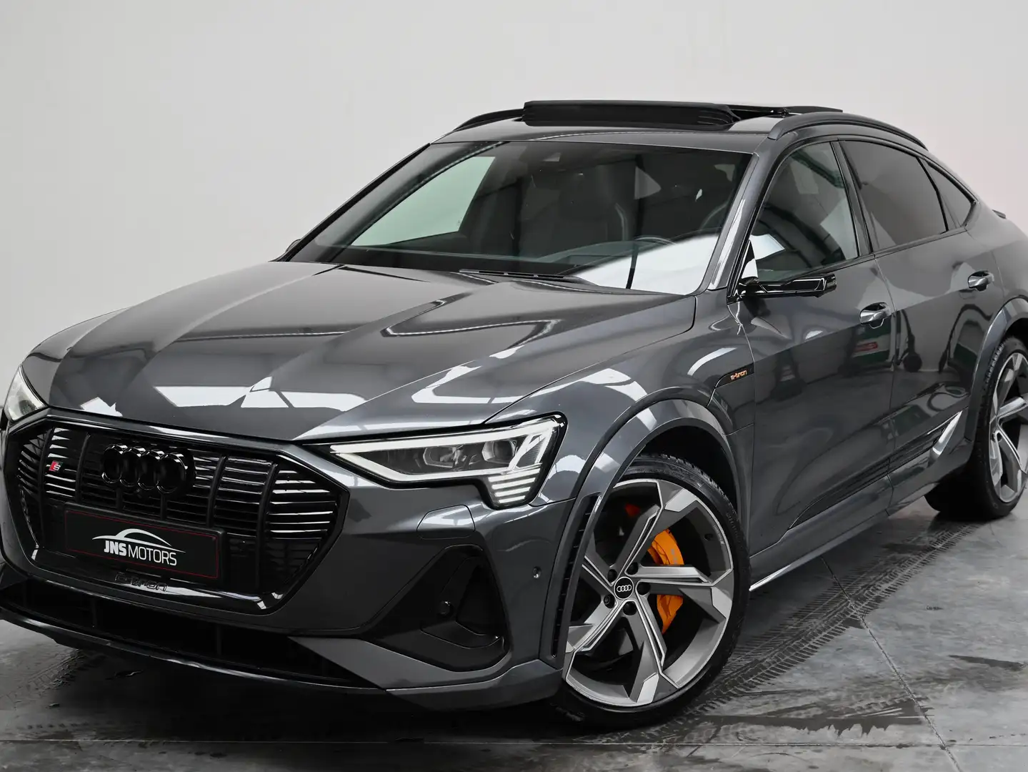 Audi e-tron e-tron Sportback S quattro 509pk Grijs - 1
