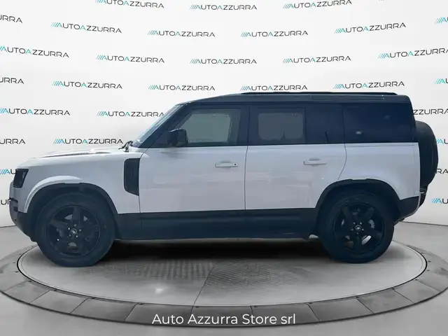 Land Rover Defender view 10