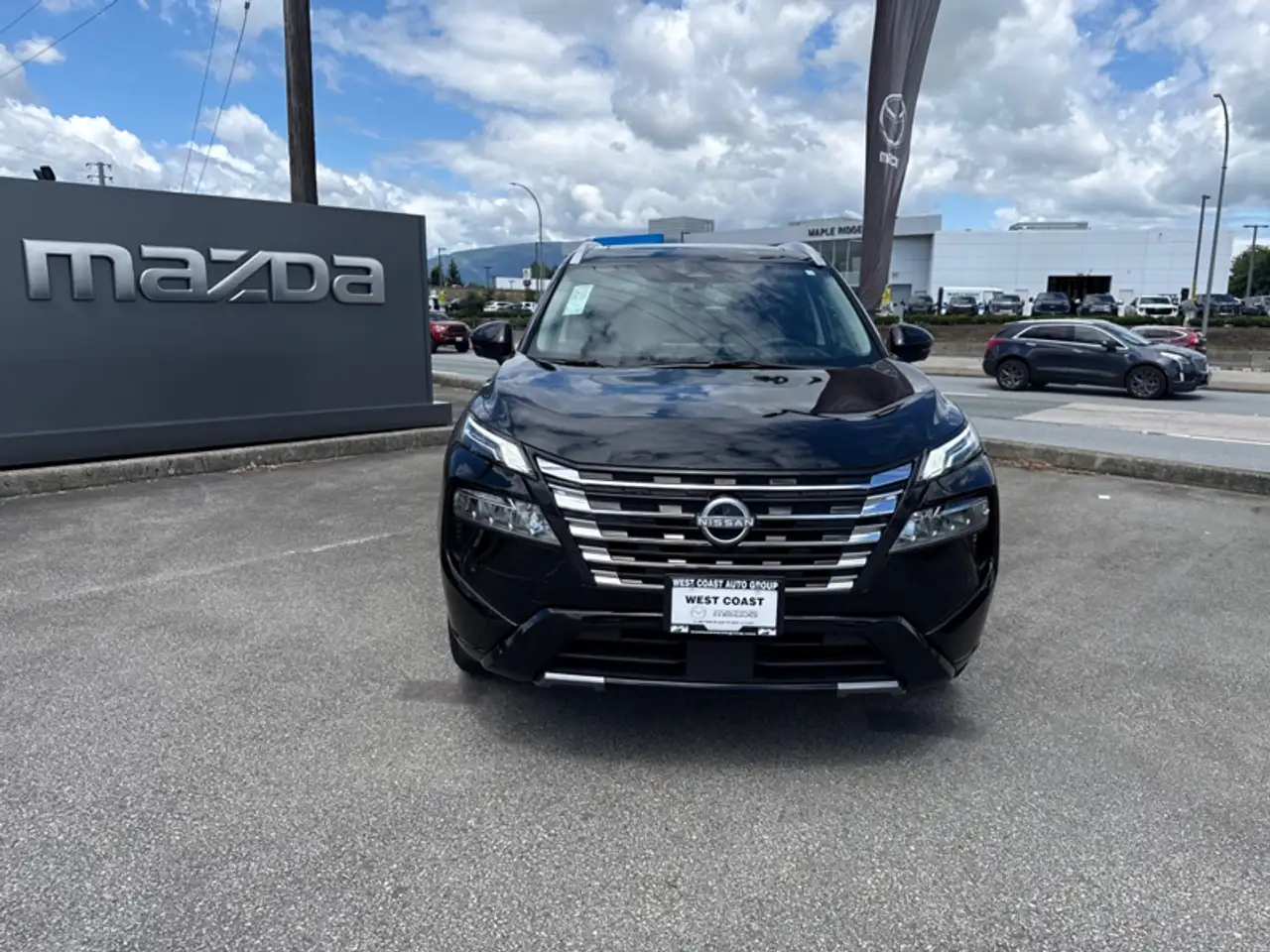Nissan Rogue снимка Nissan Rogue