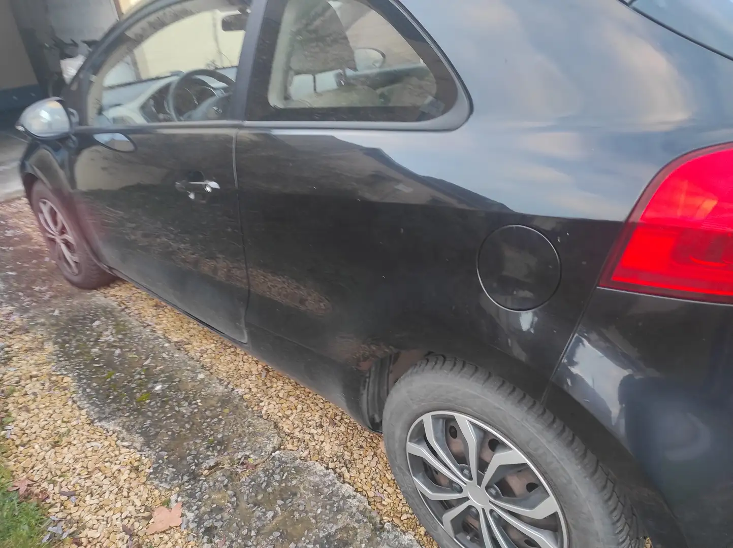 Kia Rio Rio 1.4 CRDi Fusion Zwart - 1