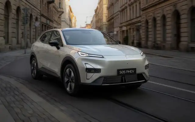 Changan Deepal S05 view 4