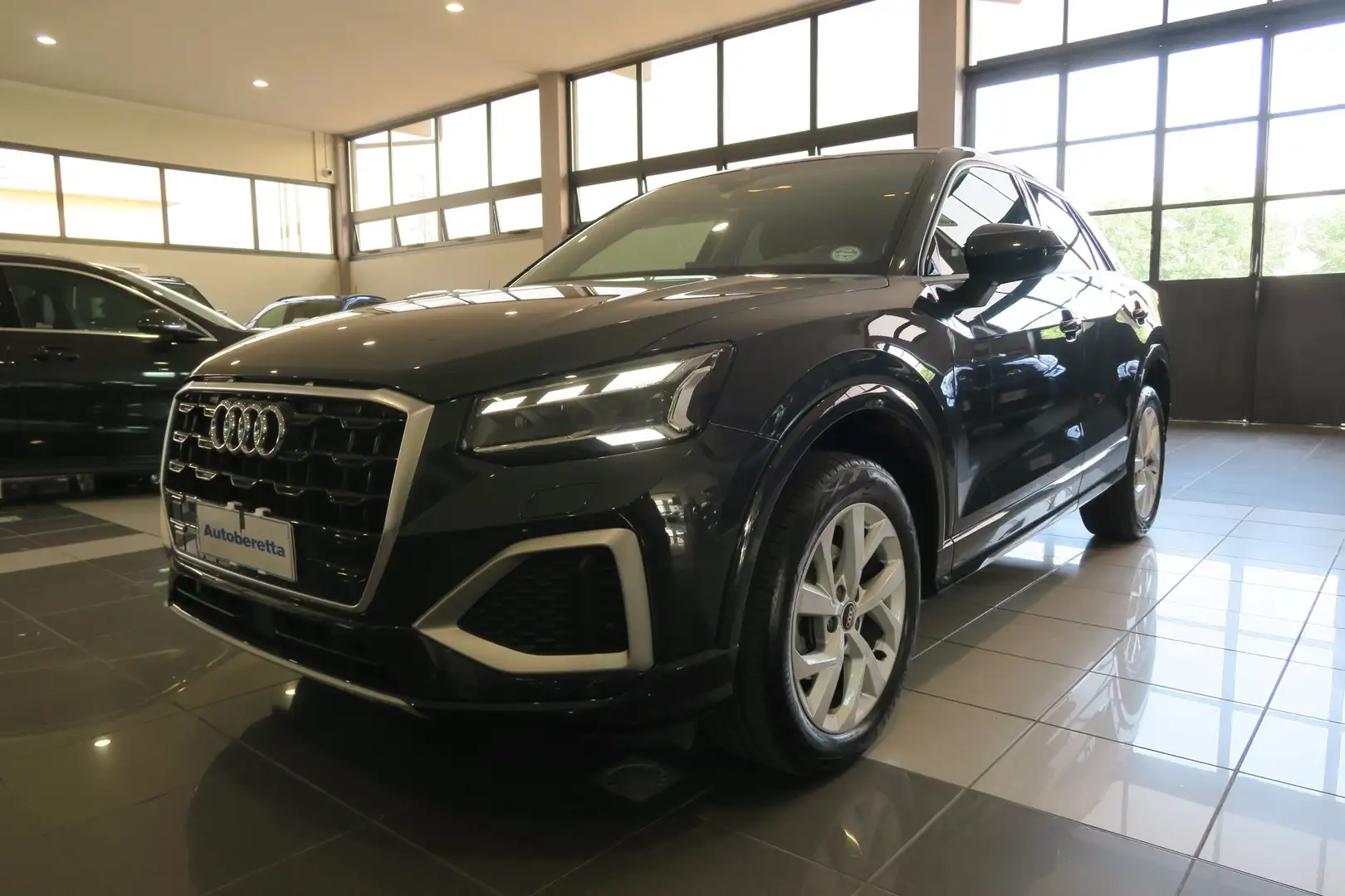 Audi Q2 35 1.5 tfsi Admired DSG 150CV Grigio - 1