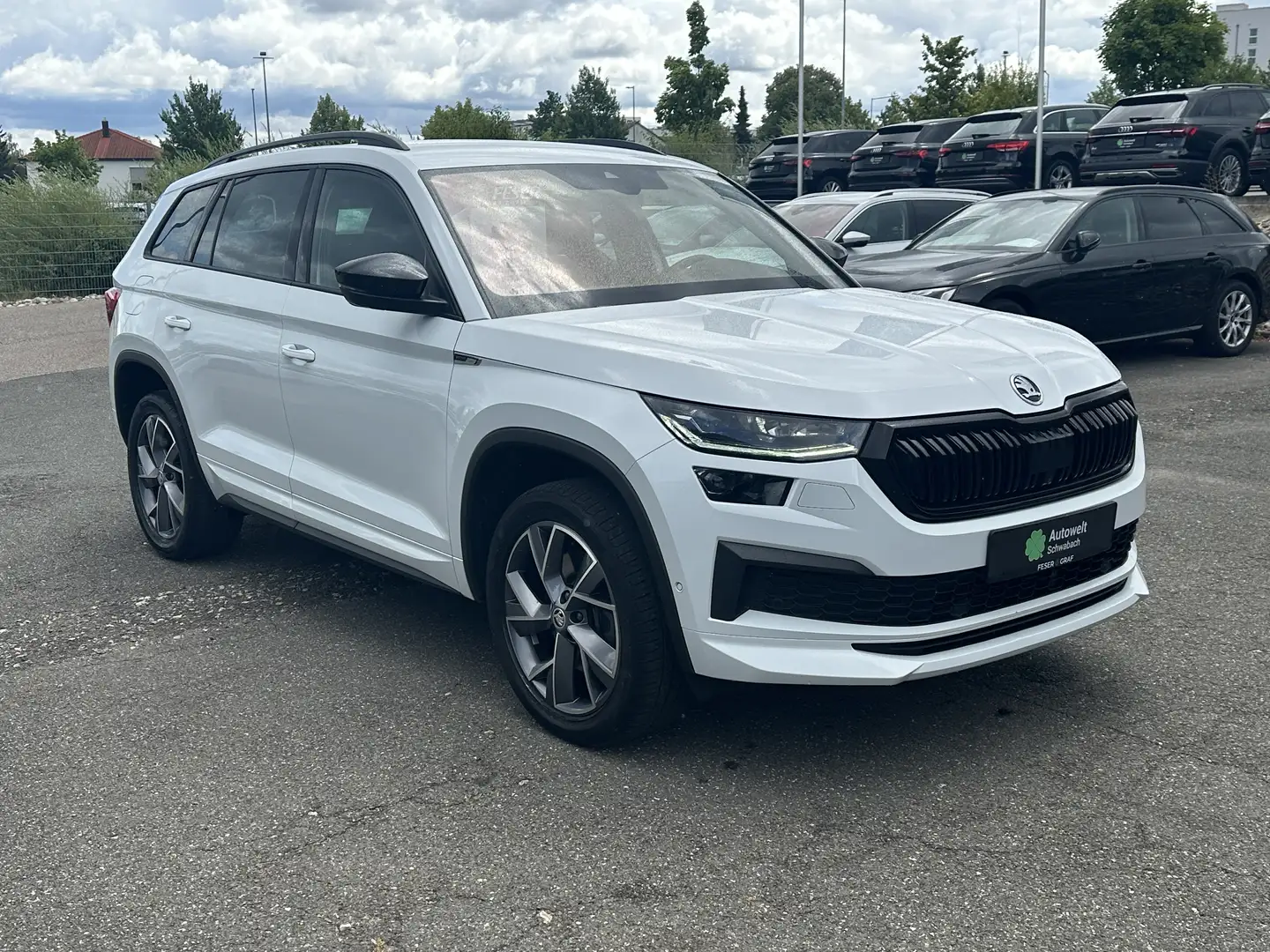 Skoda Kodiaq Sportline 2.0 TDI AHK KAMERA LED ACC SHZ Blanc - 2