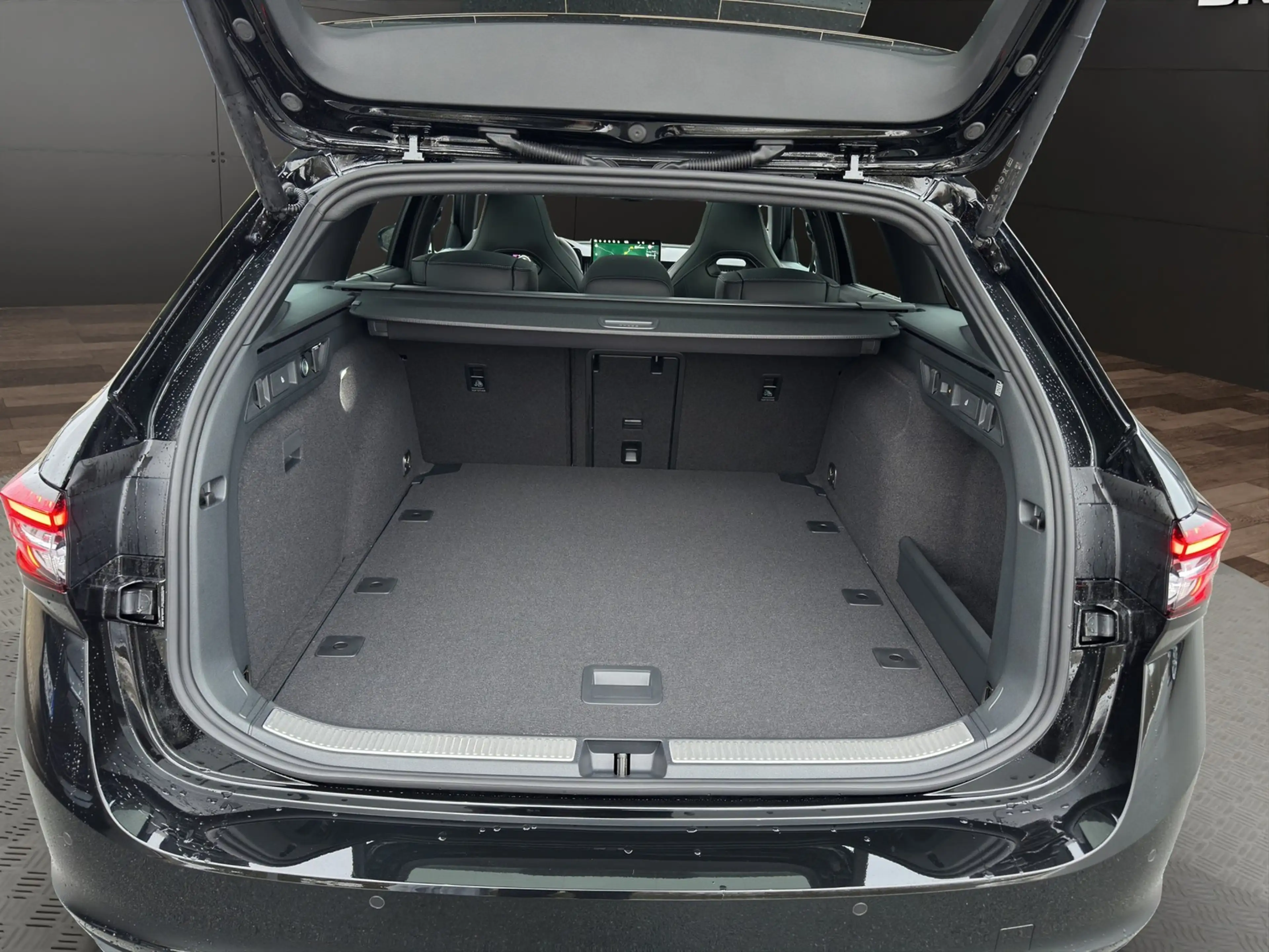 Skoda Superb 2.0 TDI Sportline DSG AHK+Panorama+CANTON — photo 15