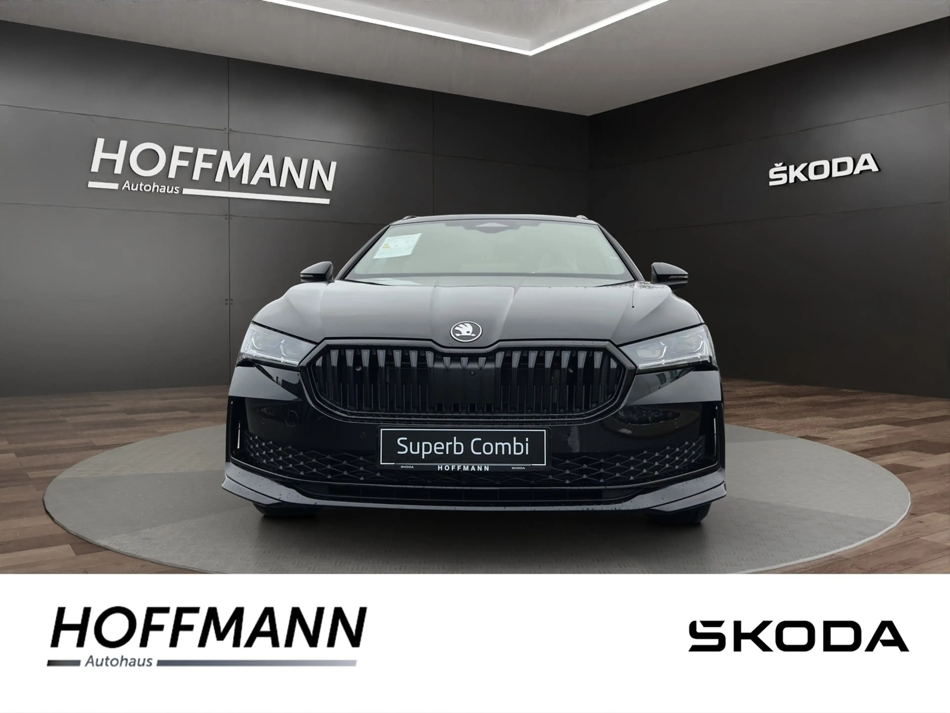 Skoda Superb 2.0 TDI Sportline DSG AHK+Panorama+CANTON — photo 3
