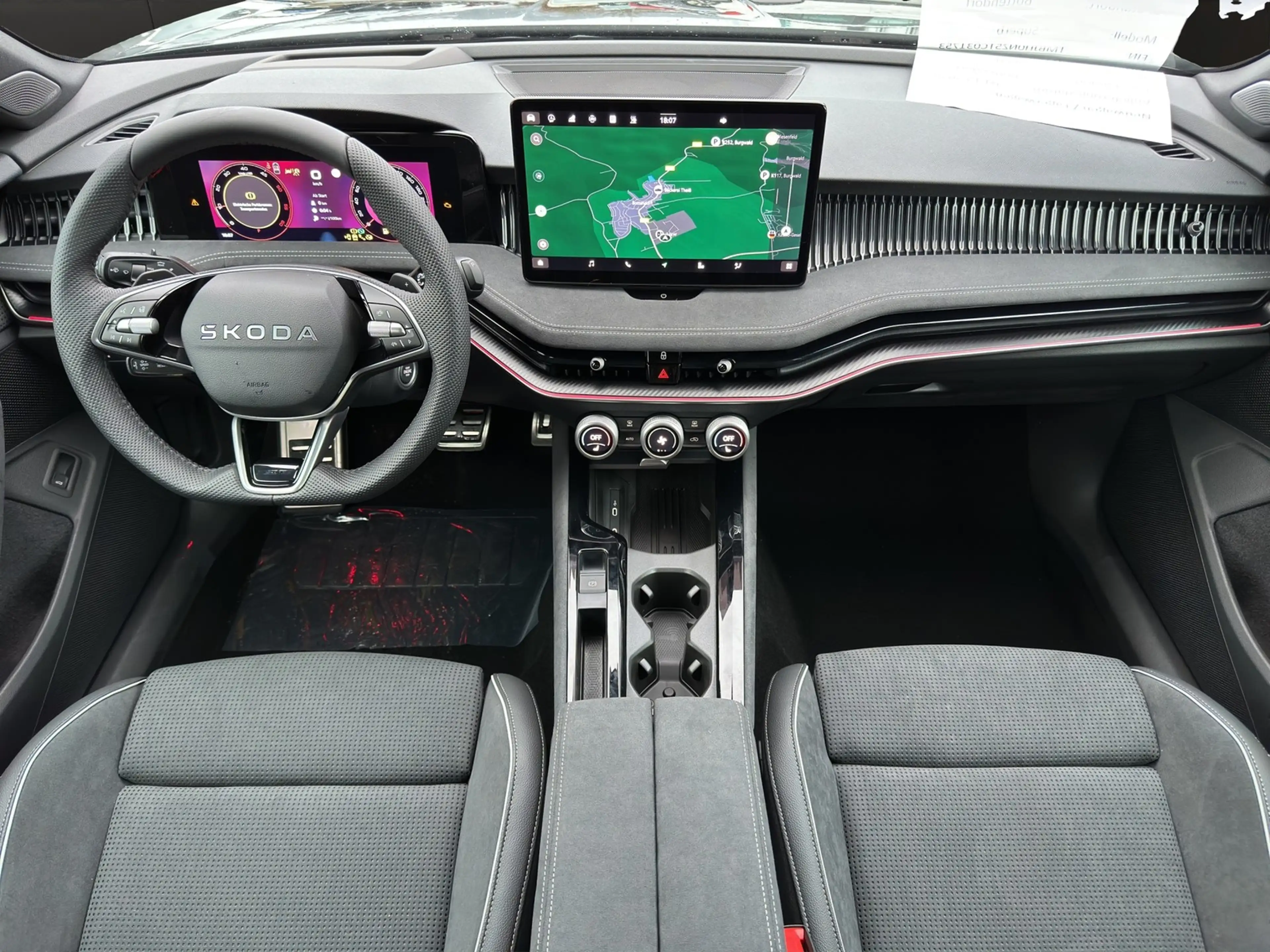 Skoda Superb 2.0 TDI Sportline DSG AHK+Panorama+CANTON — photo 8