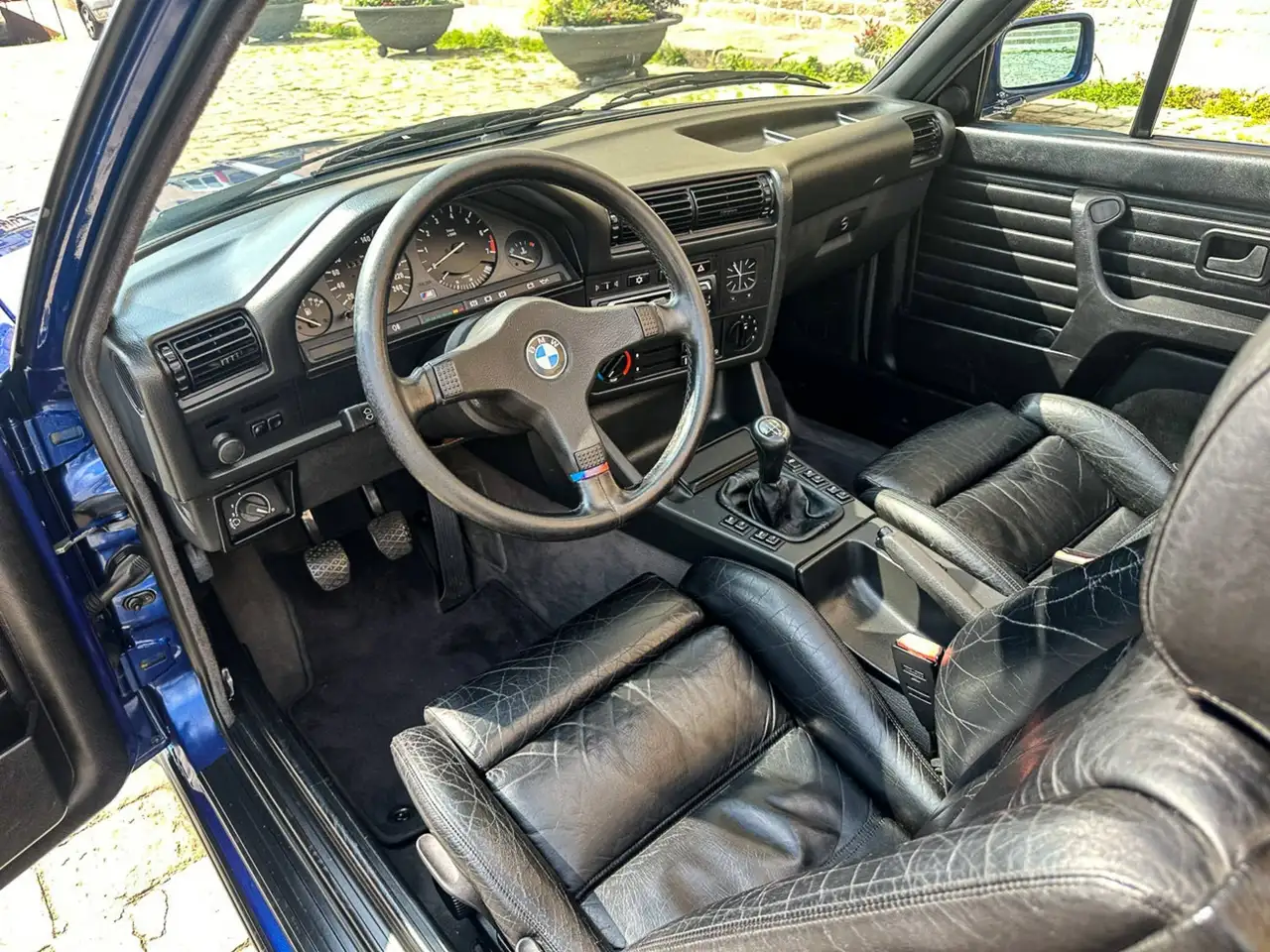 BMW 325i, foto 11