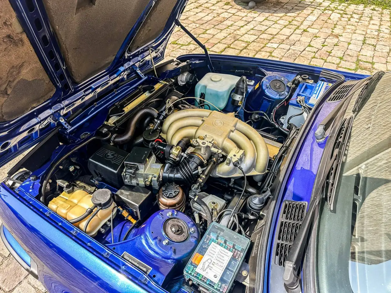BMW 325i, foto 9