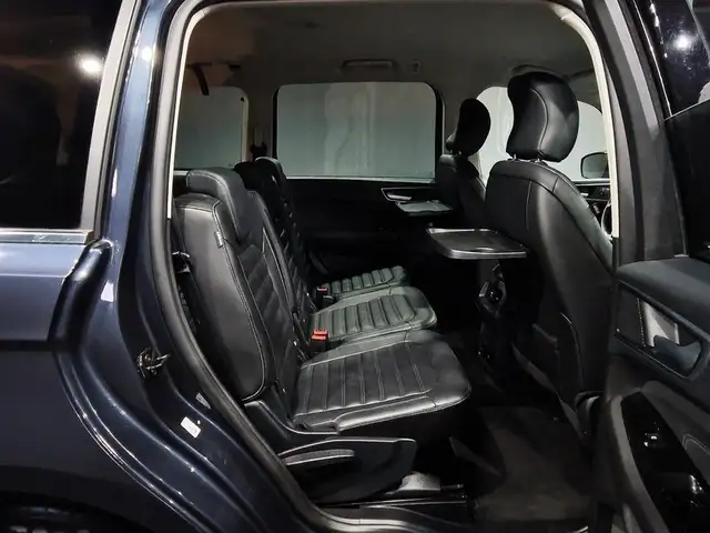 Ford Galaxy view 12