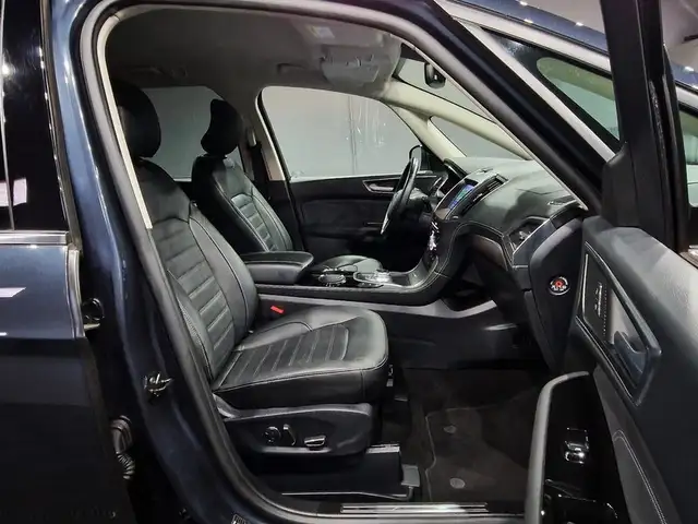 Ford Galaxy view 11