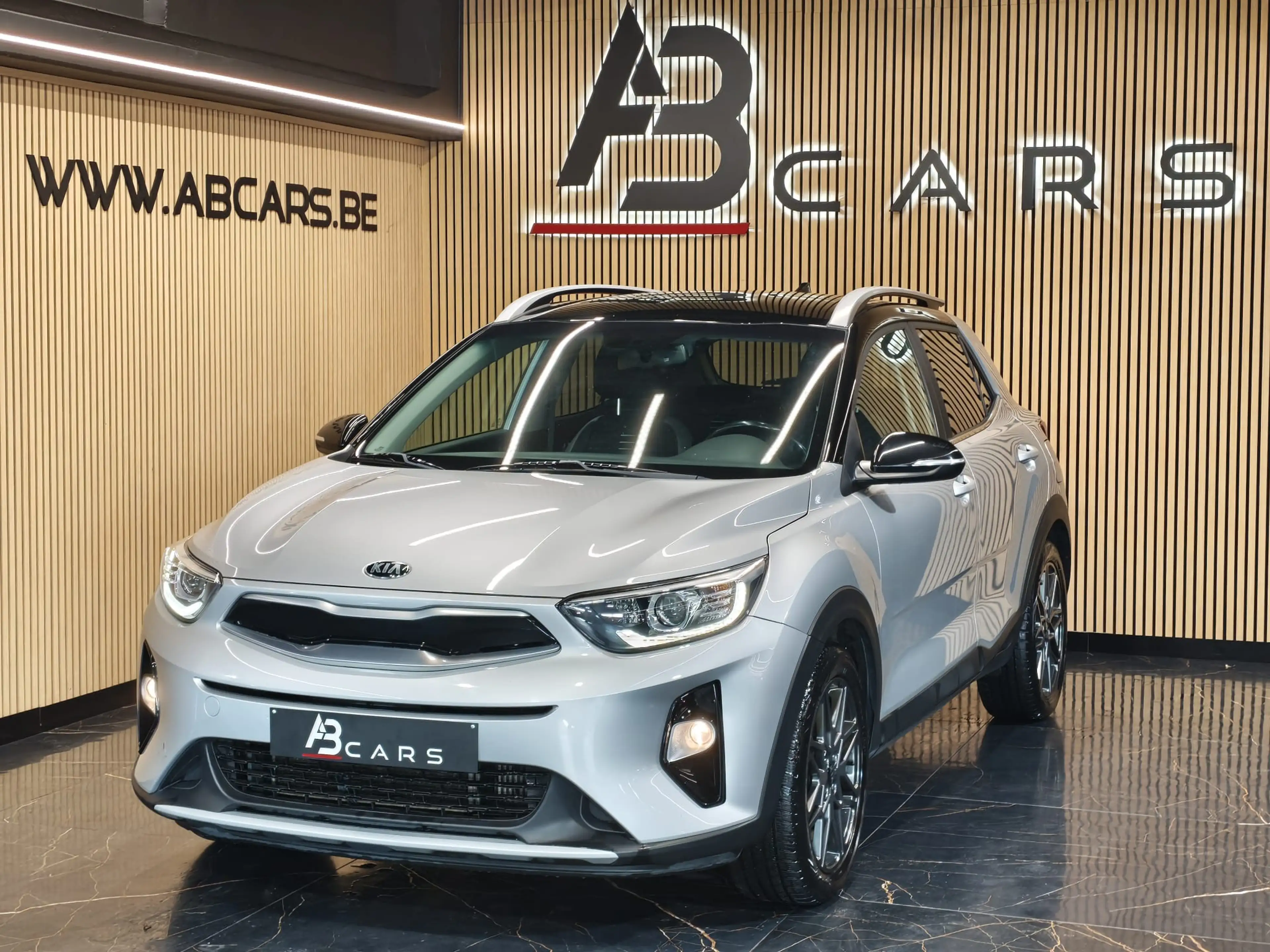 Kia Stonic 1.0TSI ** 1ER PRORPIO ** GARANTIE 12 MOIS ** — photo 4