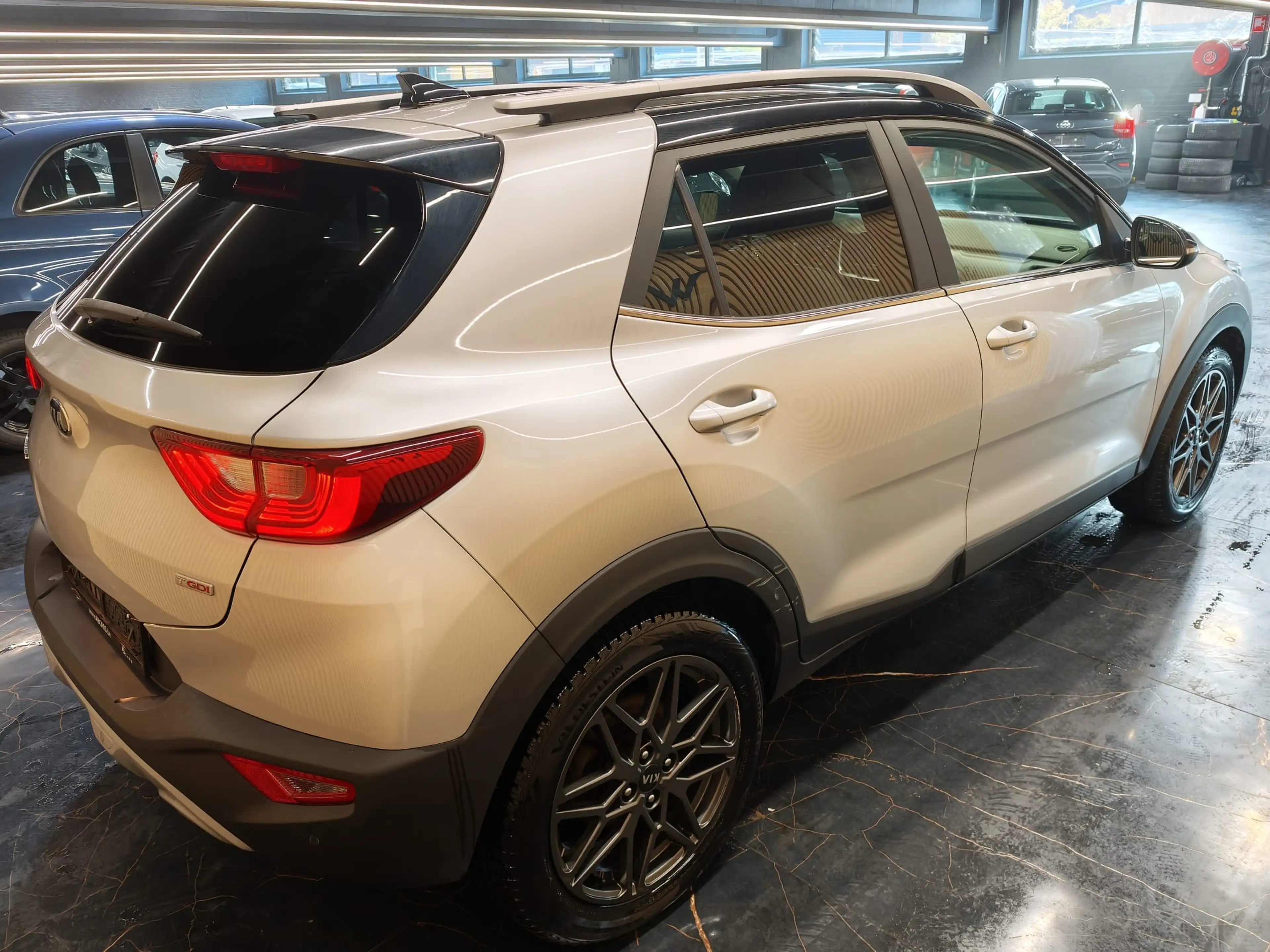 Kia Stonic 1.0TSI ** 1ER PRORPIO ** GARANTIE 12 MOIS ** — photo 7