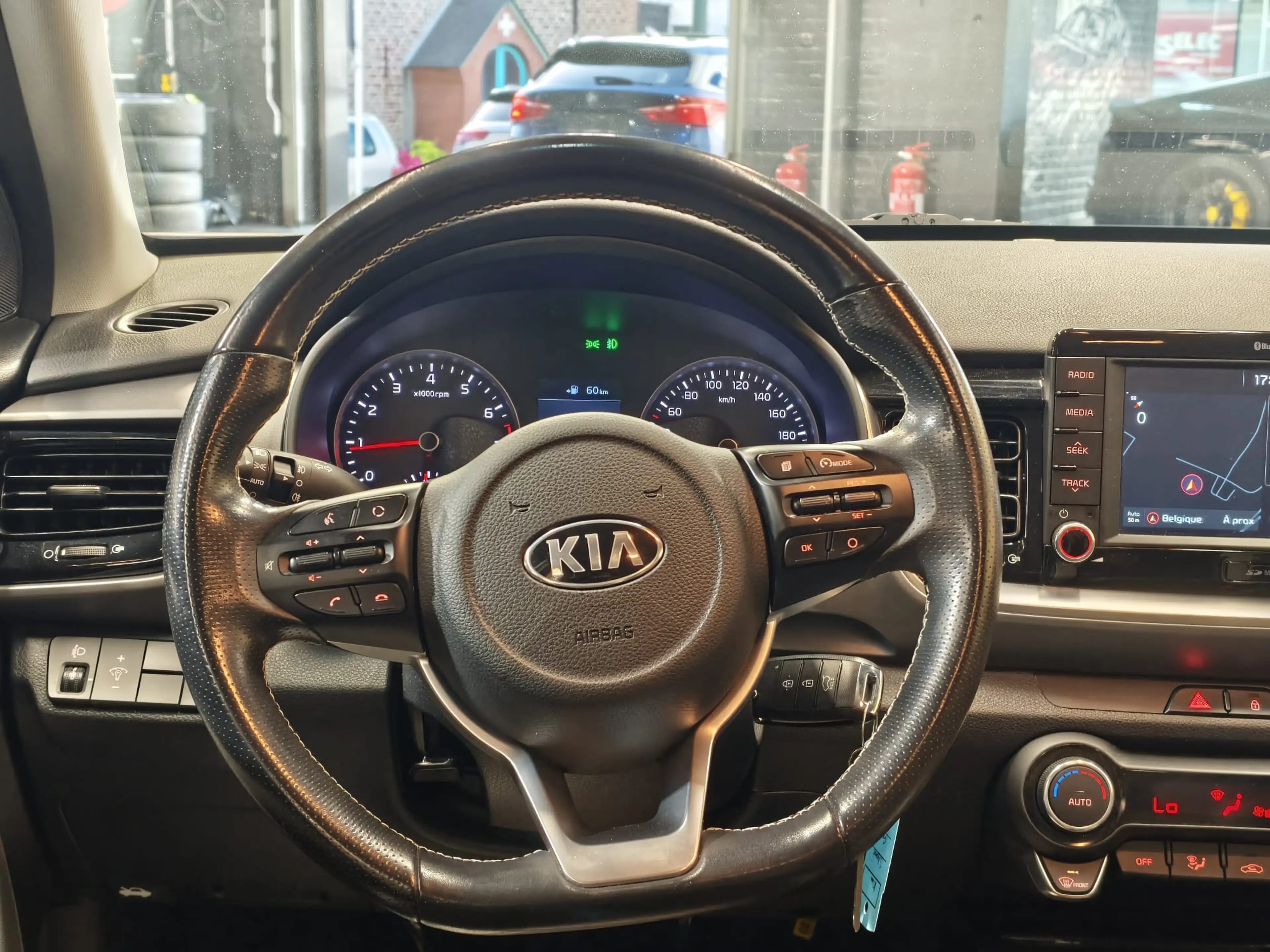 Kia Stonic 1.0TSI ** 1ER PRORPIO ** GARANTIE 12 MOIS ** — photo 12