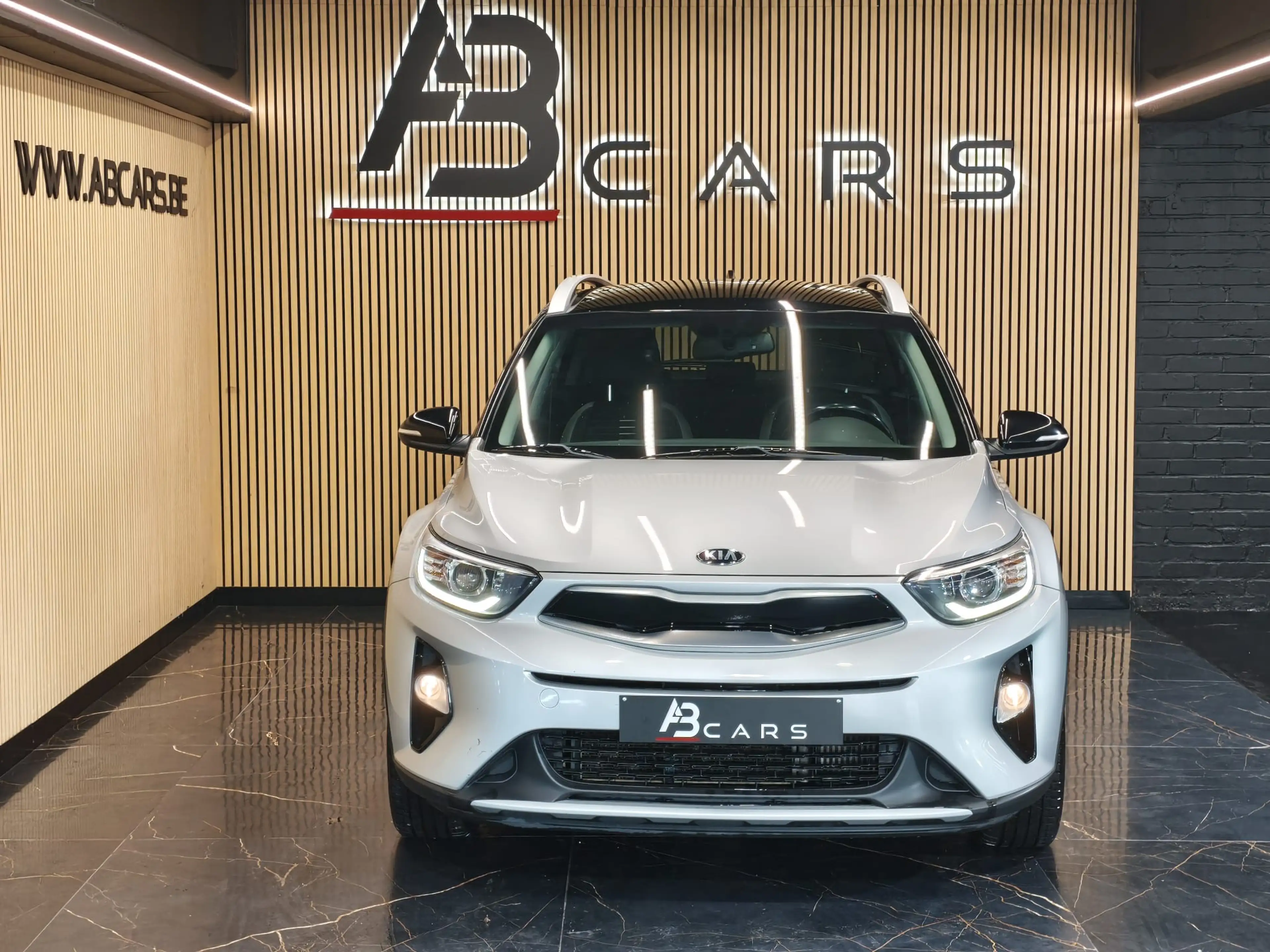 Kia Stonic 1.0TSI ** 1ER PRORPIO ** GARANTIE 12 MOIS ** — photo 3