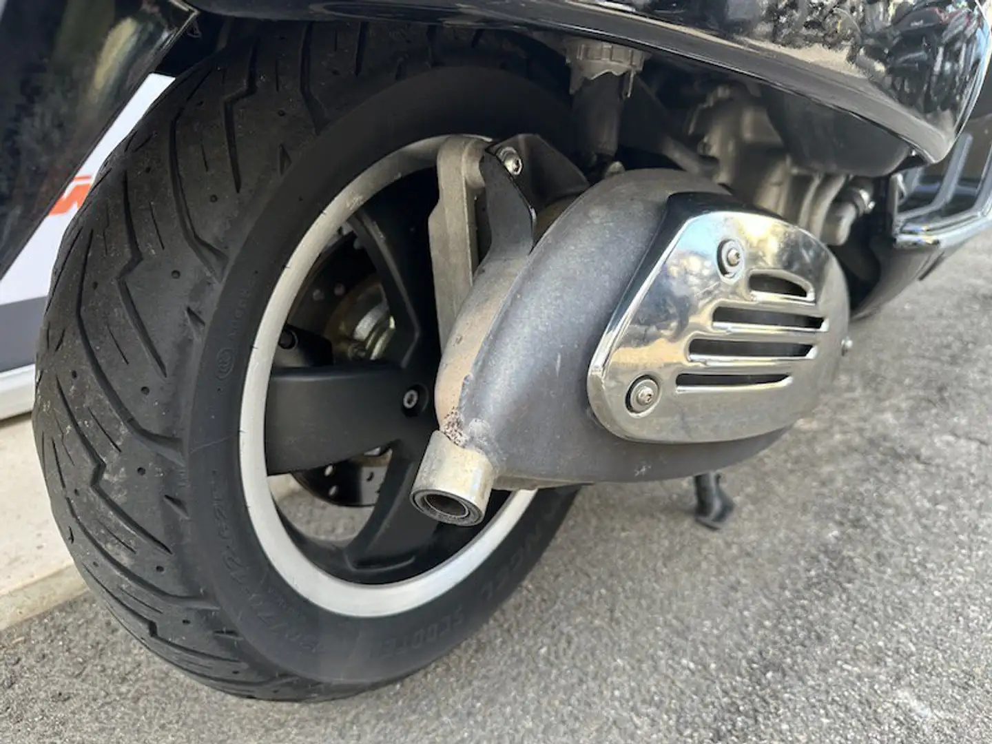 Vespa GTS 300 - 2