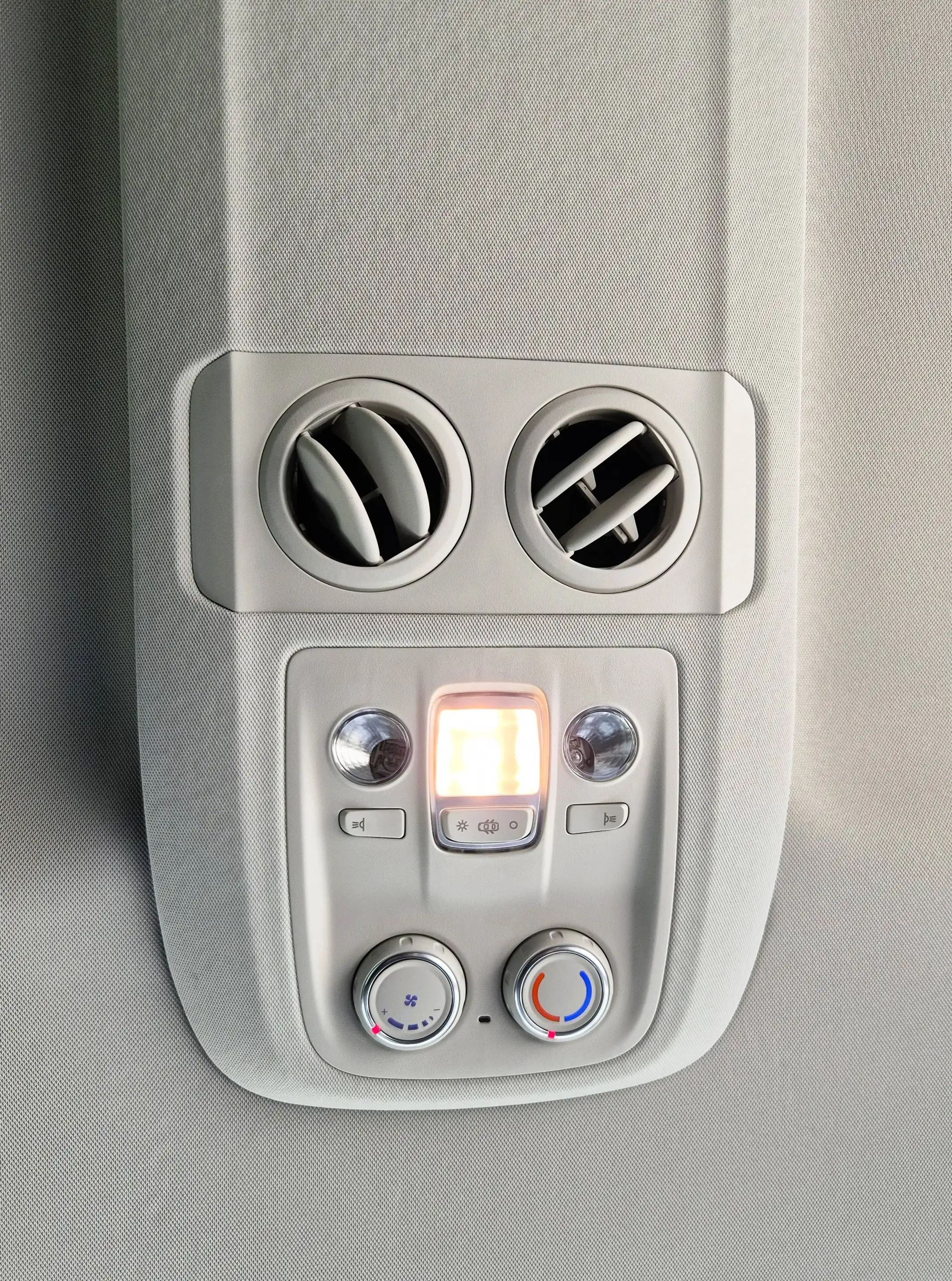 Opel Zafira Life Edition M 8-Sitzer LED Navi 3-Zonen Klima Kamera Keyless — photo 14