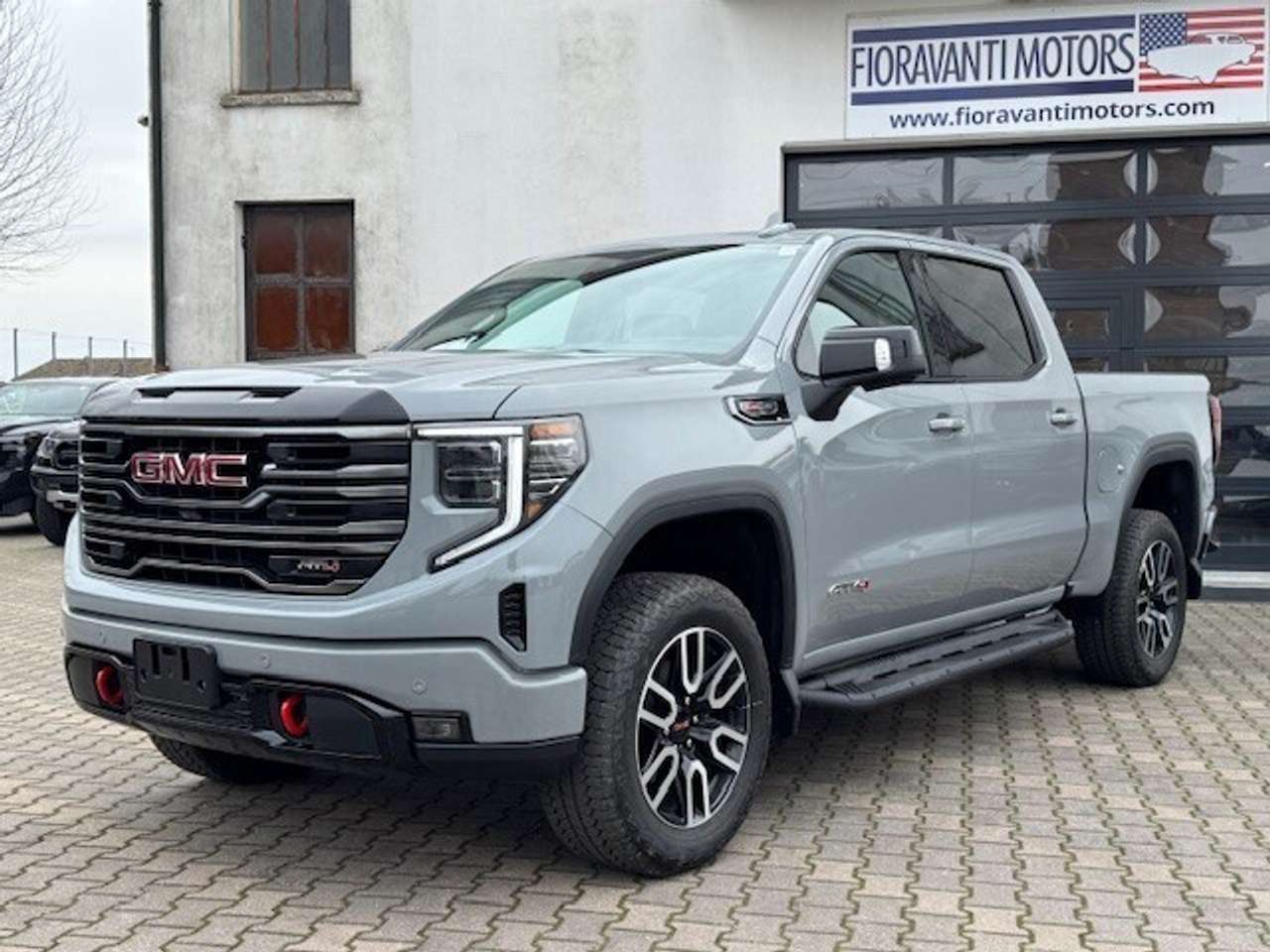 GMC Sierra 1500 AT4 CREW CAB 4x4 6.2L ECOTEC3 V8 ENGINE