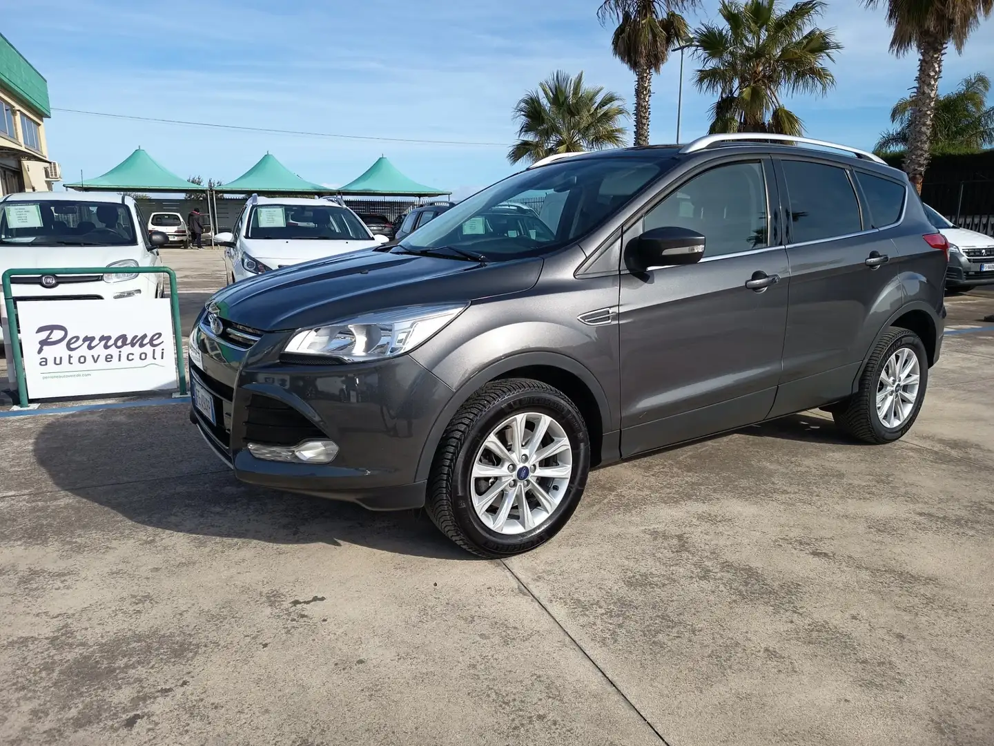 Ford Kuga Kuga 2.0 TDCI 120 CV S&S 2WD Titanium Grigio - 1