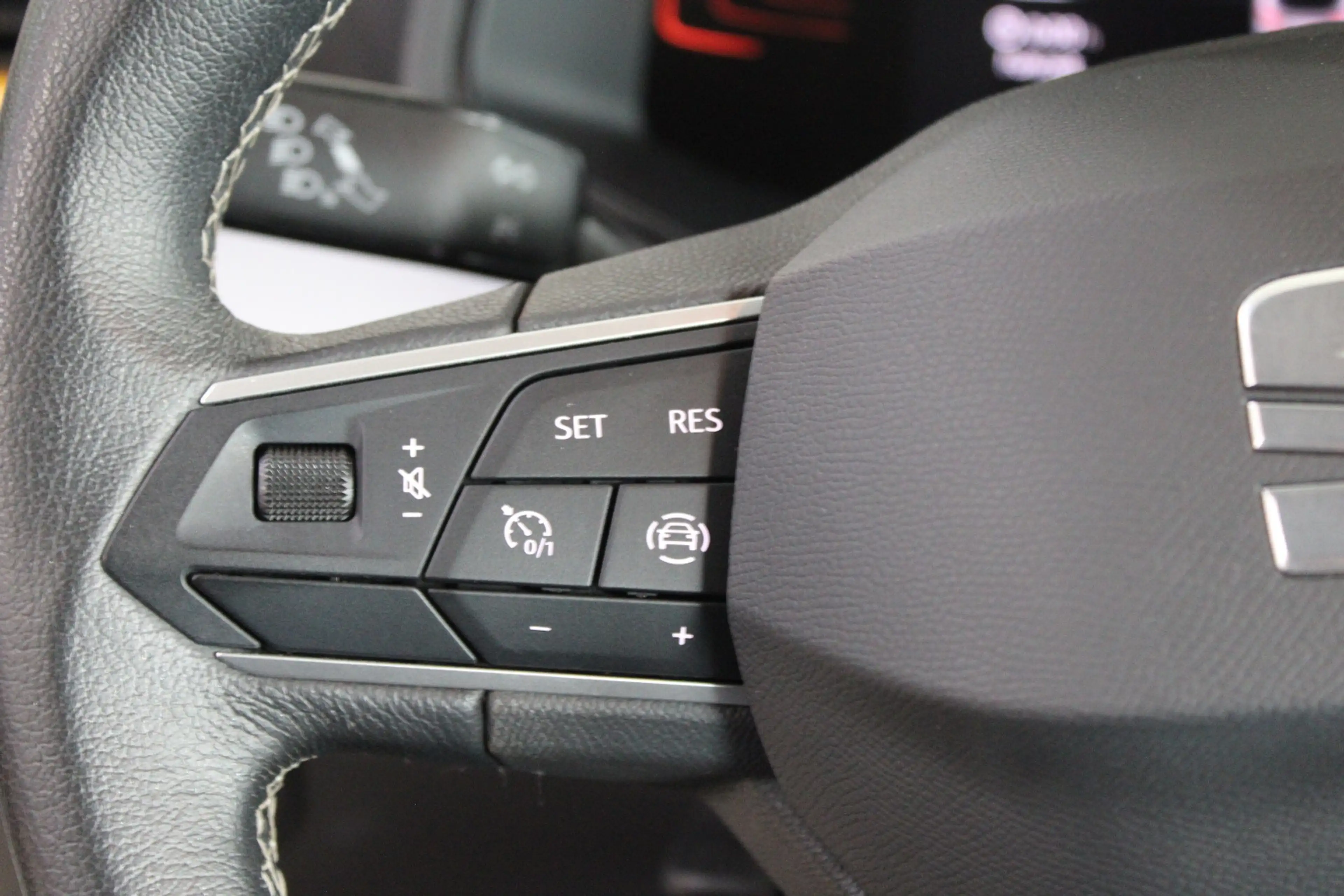 SEAT Arona 1.0 TSI Style 1.Hand*Carplay — photo 15