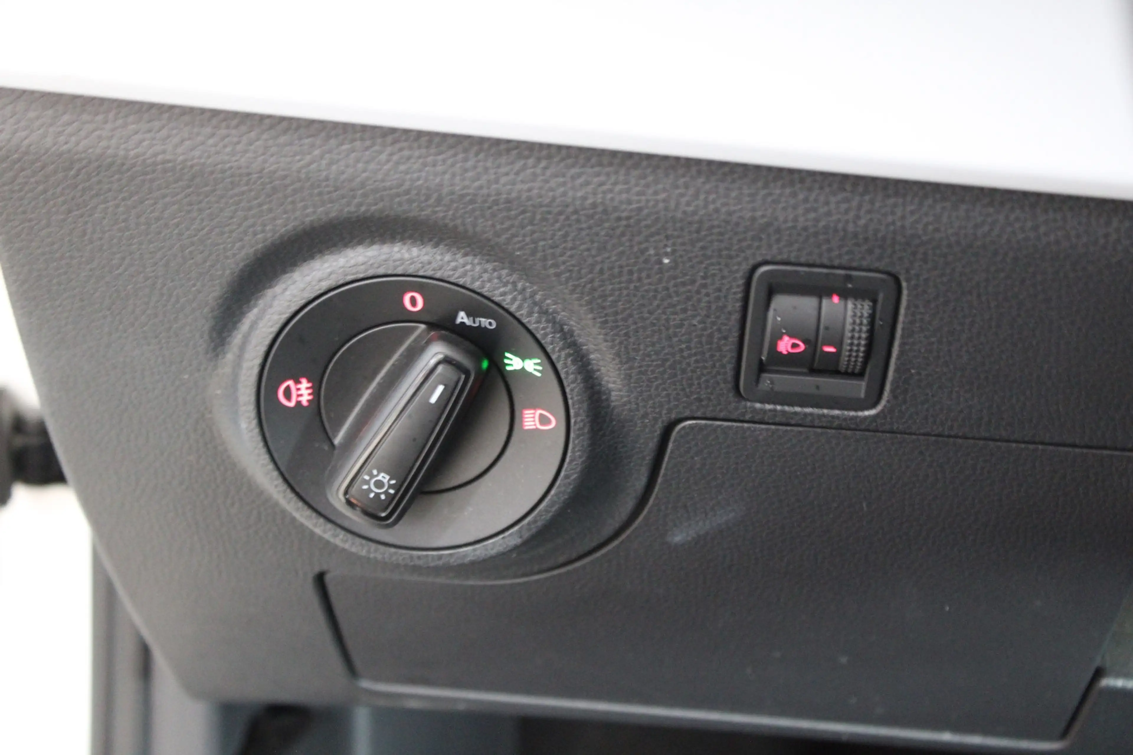 SEAT Arona 1.0 TSI Style 1.Hand*Carplay — photo 14