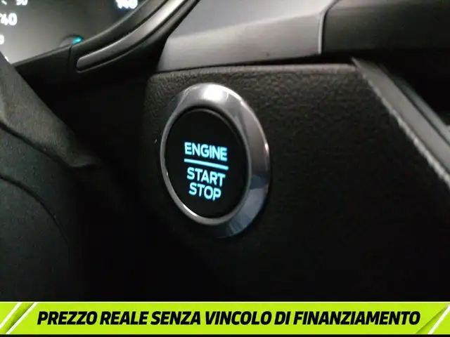 Ford Focus view 22