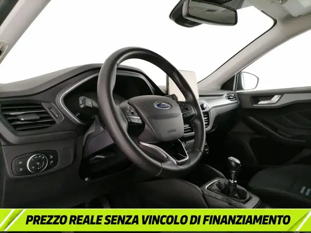 Ford Focus view 11