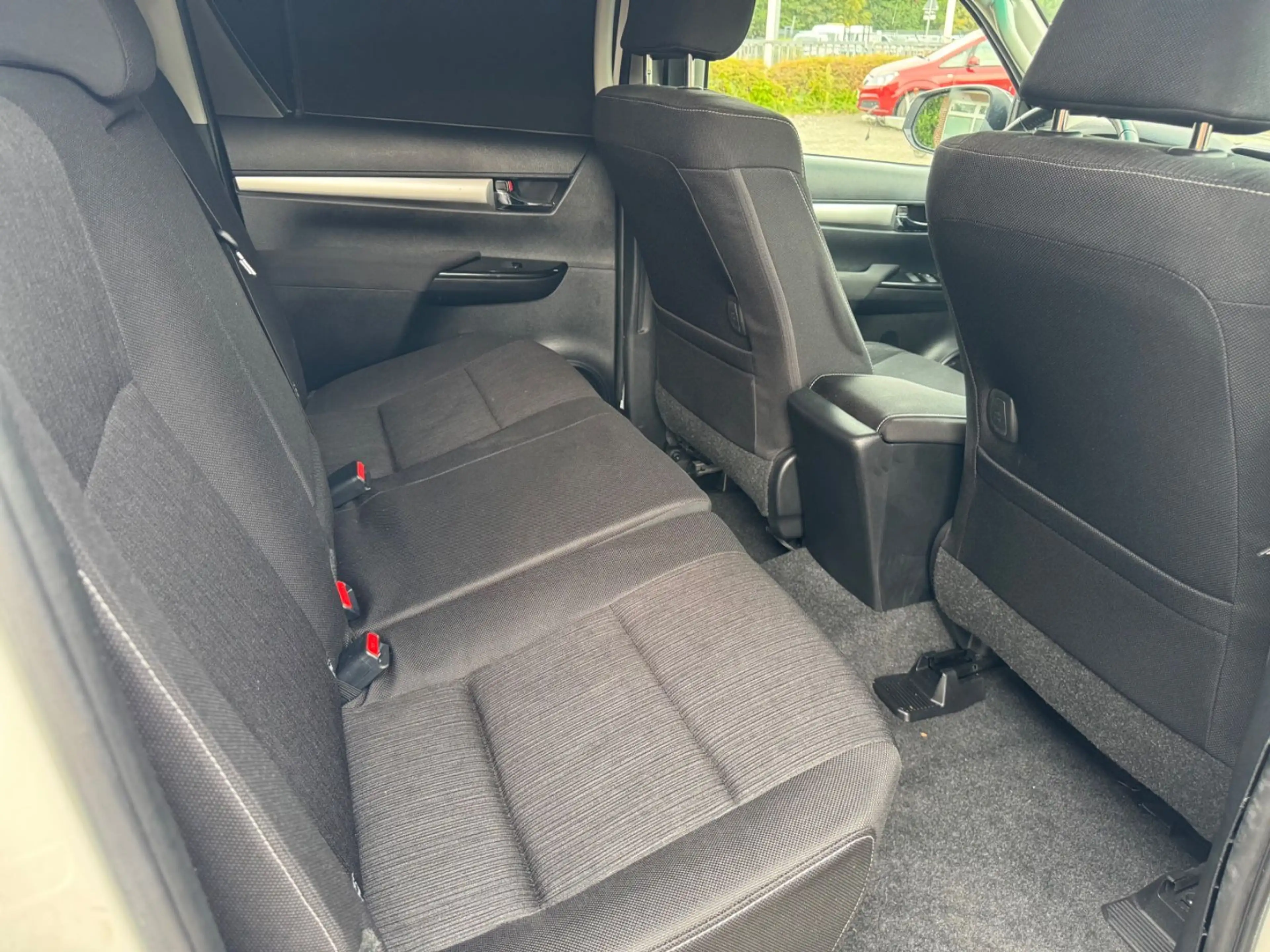 Toyota Hilux Double Cab Duty 4x4*R-KAMERA*AHK* — photo 13