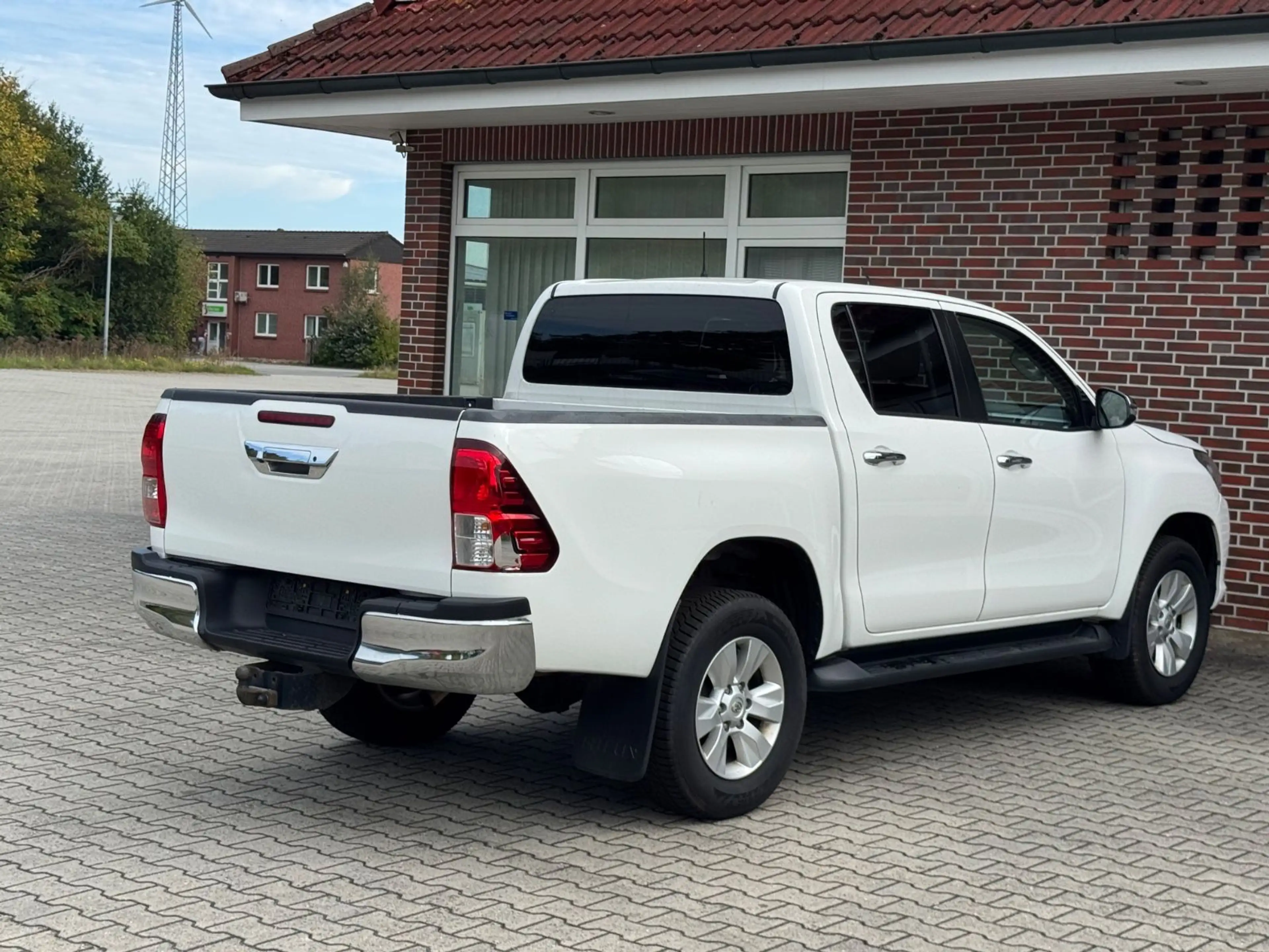 Toyota Hilux Double Cab Duty 4x4*R-KAMERA*AHK* — photo 6