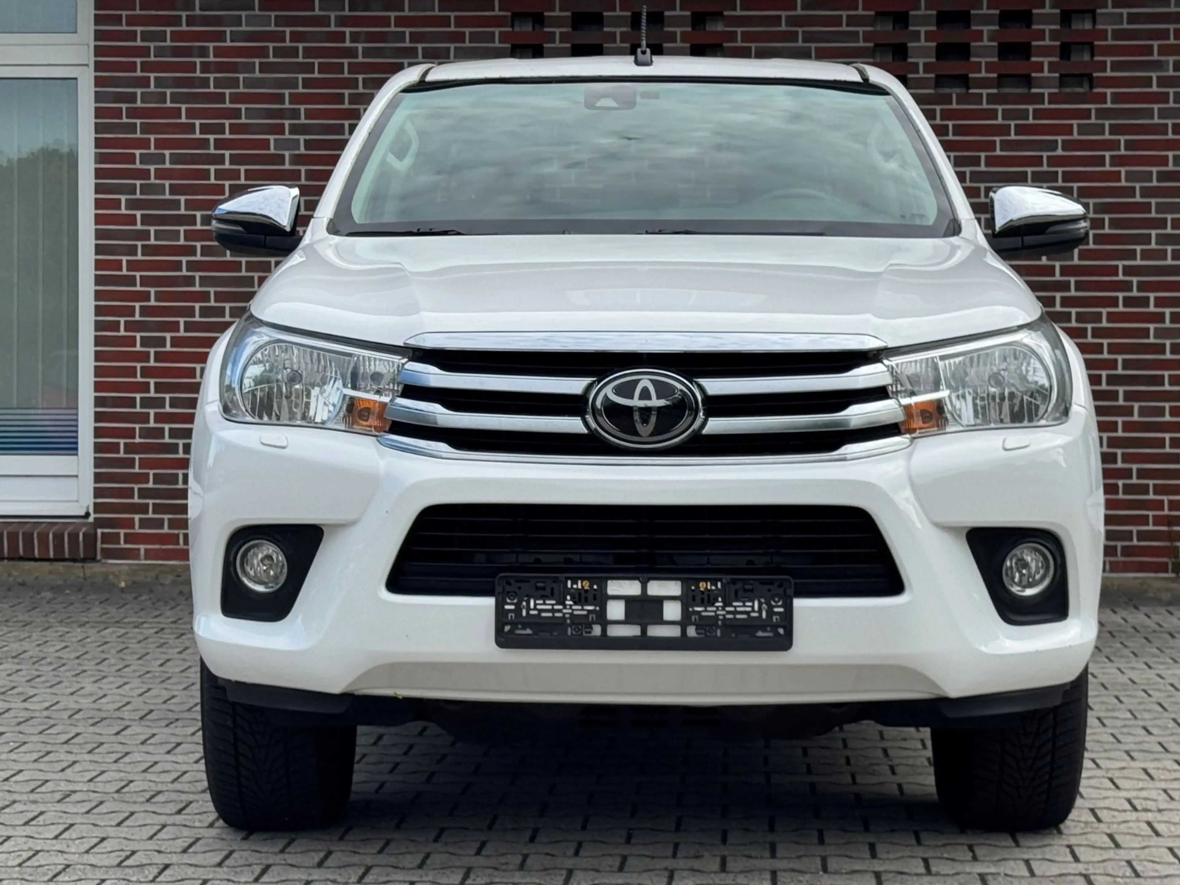 Toyota Hilux Double Cab Duty 4x4*R-KAMERA*AHK* — photo 9